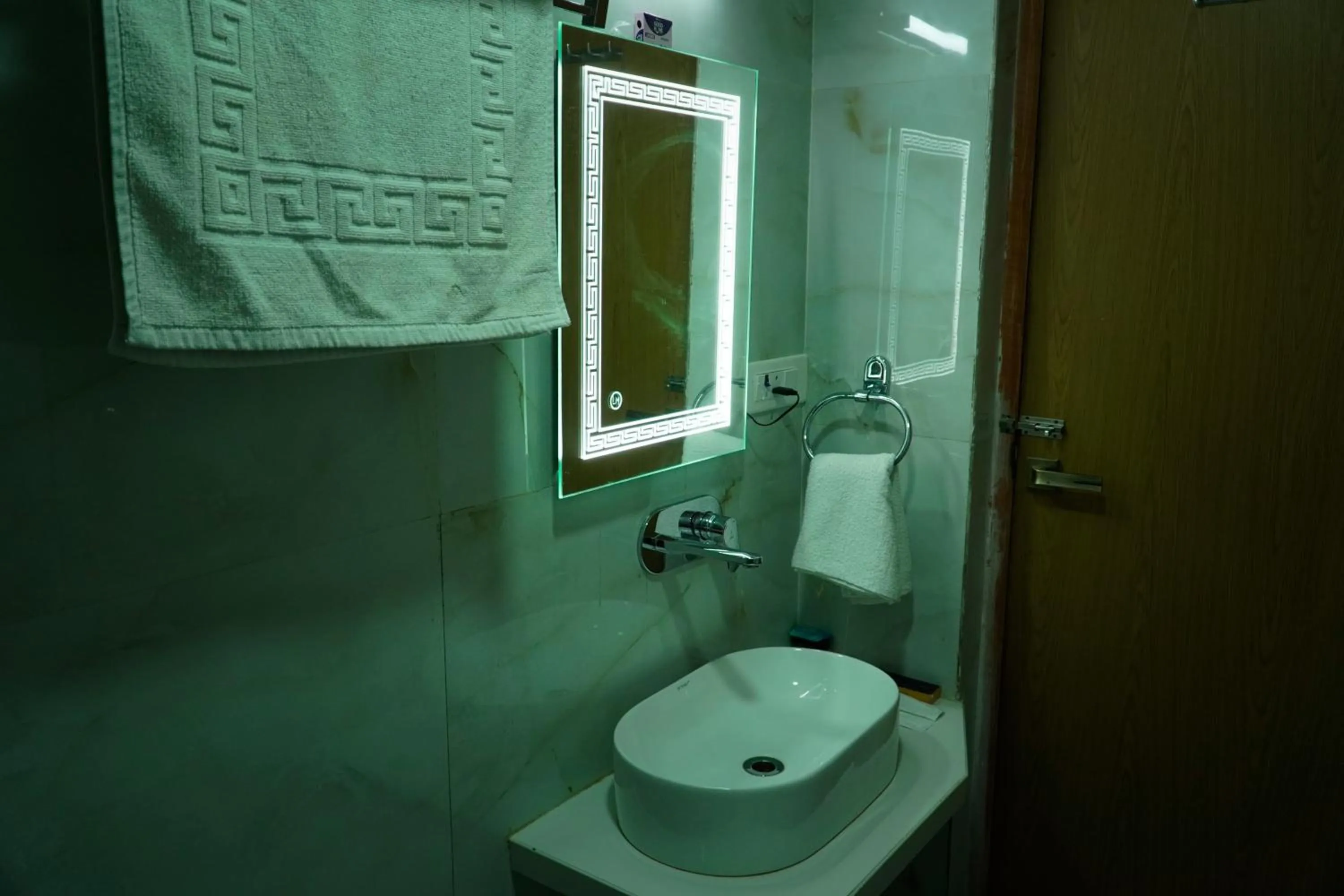 Bathroom in Hotel Jaisal Inn - Pure Veg