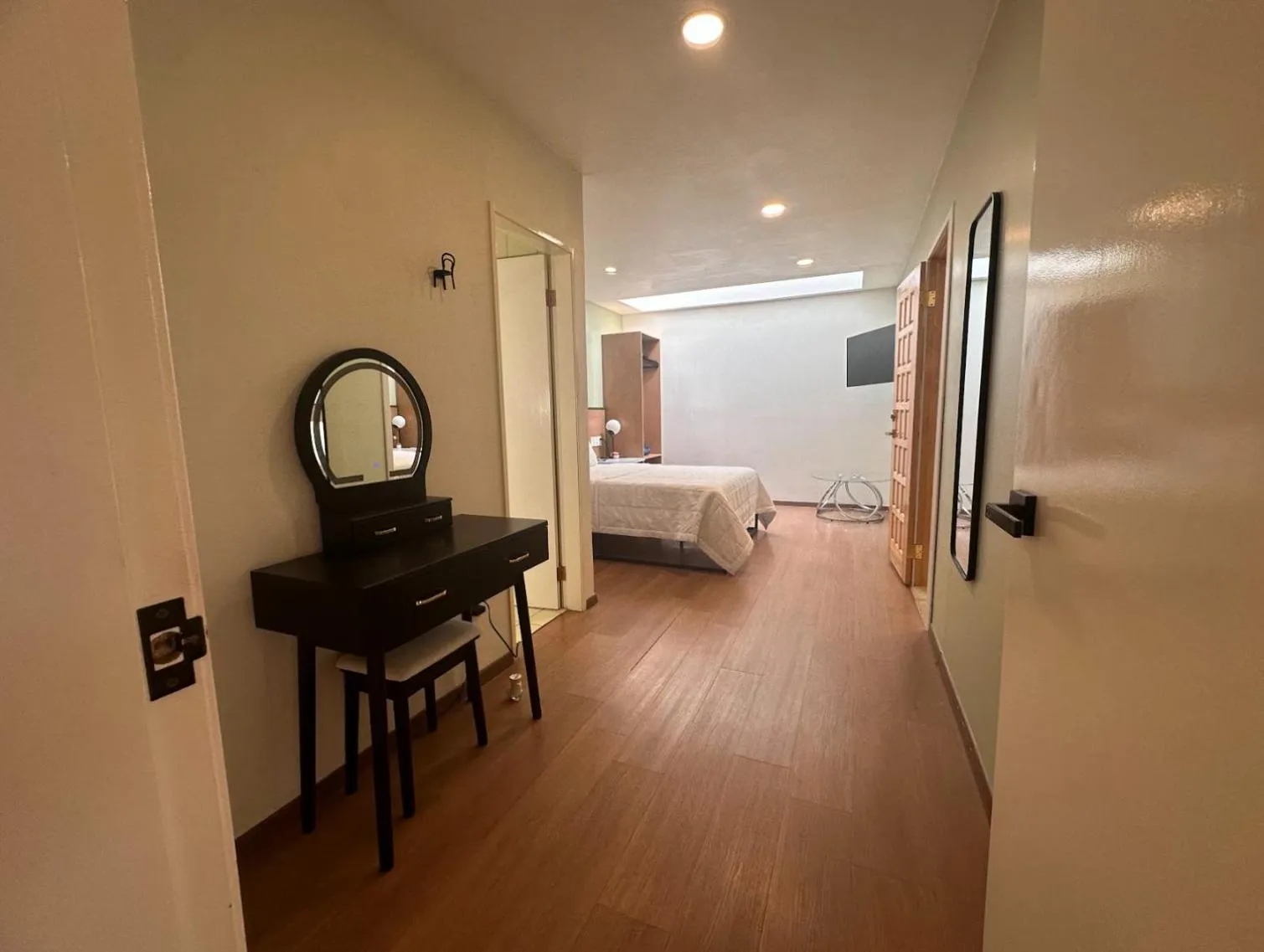 Photo of the whole room in INTJ Hotel