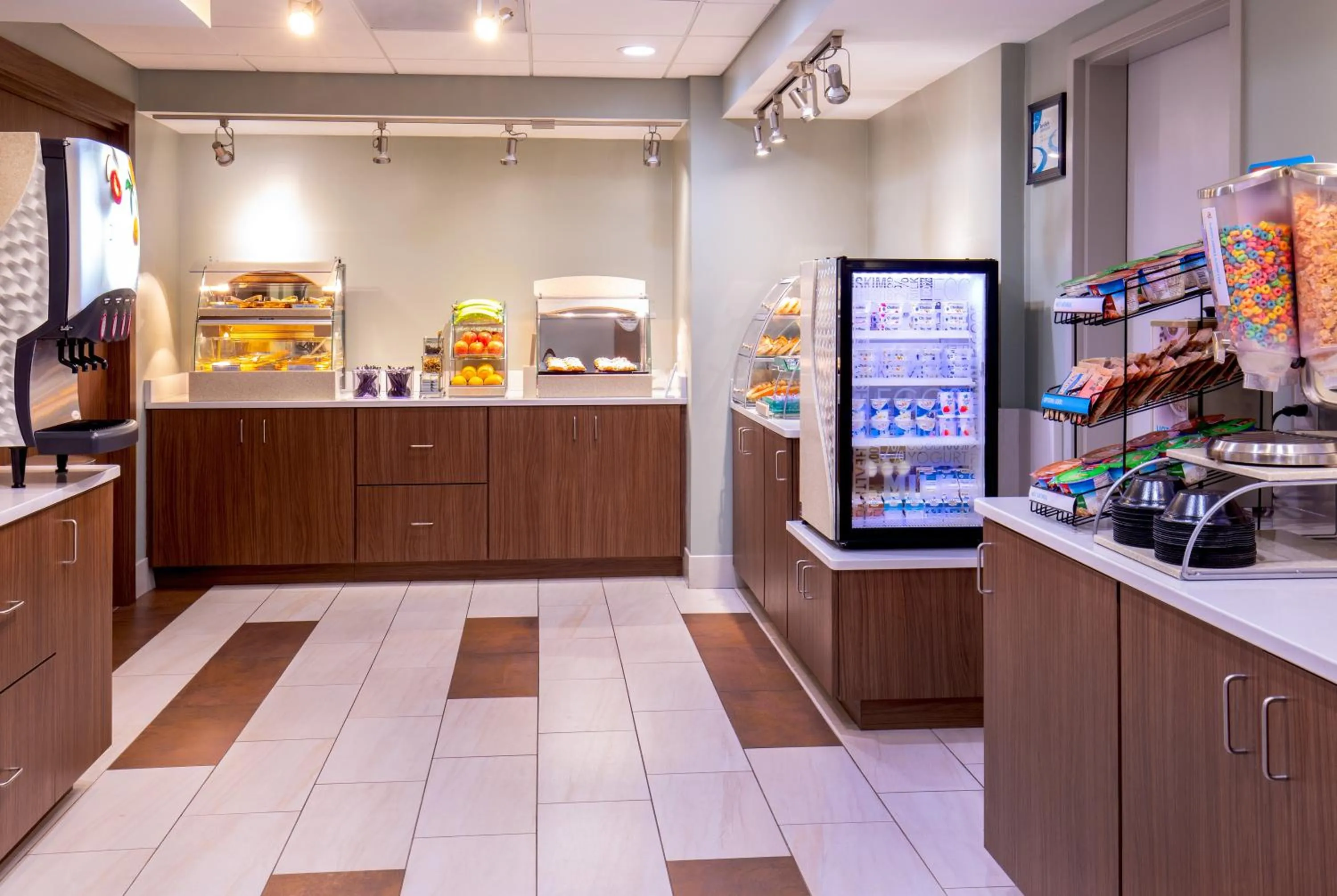 Breakfast in Holiday Inn Express Chesapeake - Norfolk by IHG