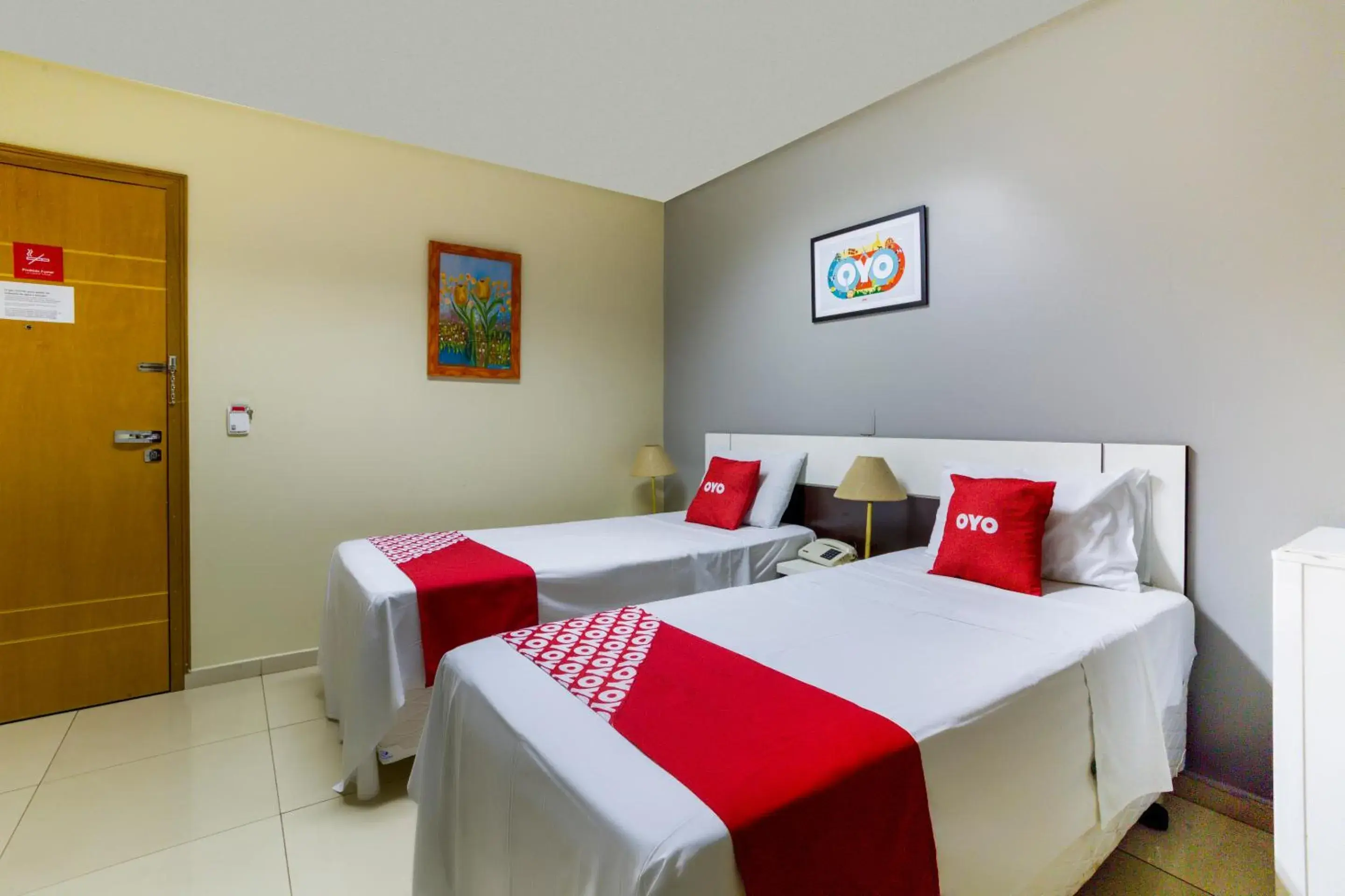 Twin Room in OYO Hotel Via Universitária, Anápolis Twin Room in OYO Hotel Via Universitária, Anápolis