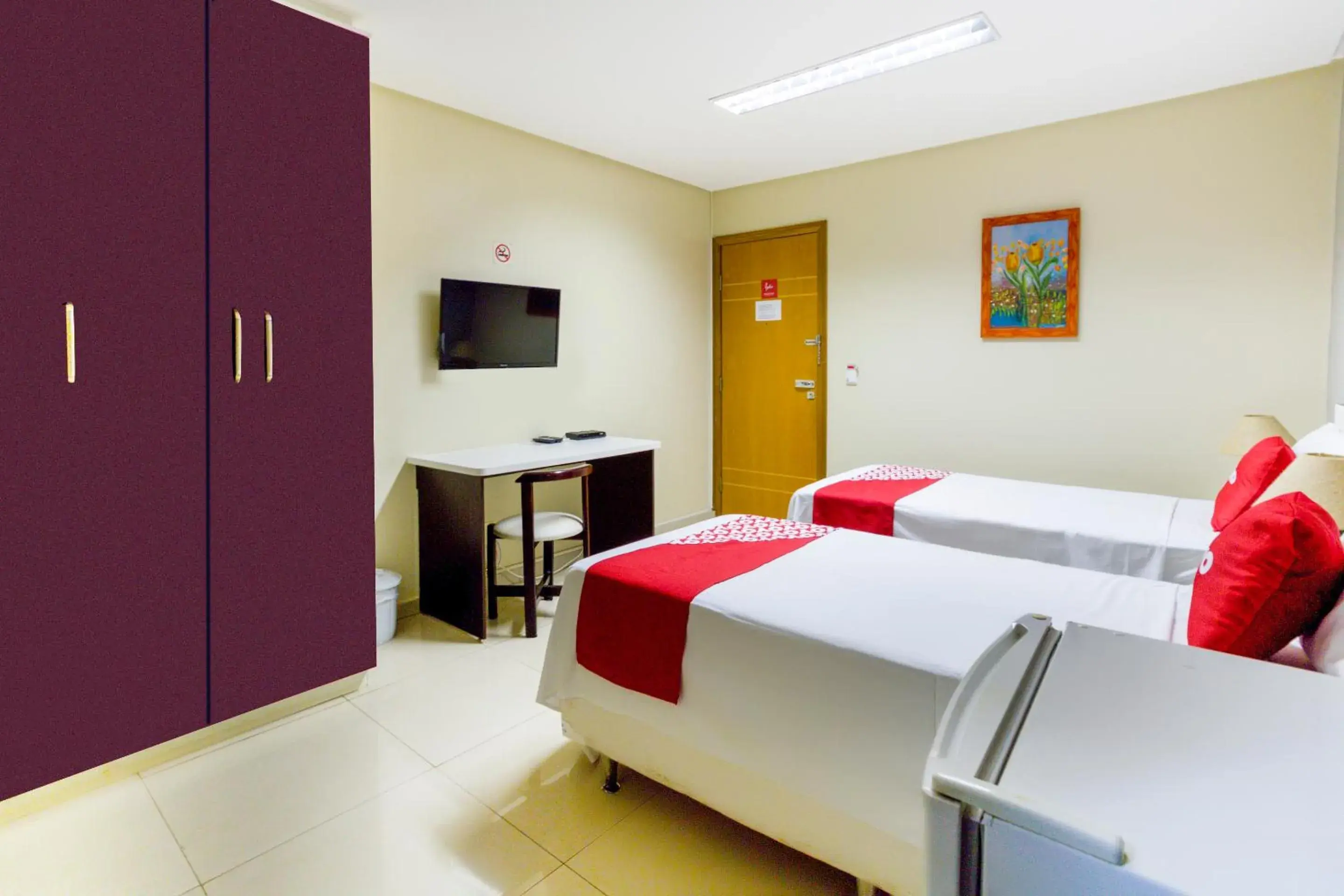 Twin Room in OYO Hotel Via Universitária, Anápolis Twin Room in OYO Hotel Via Universitária, Anápolis