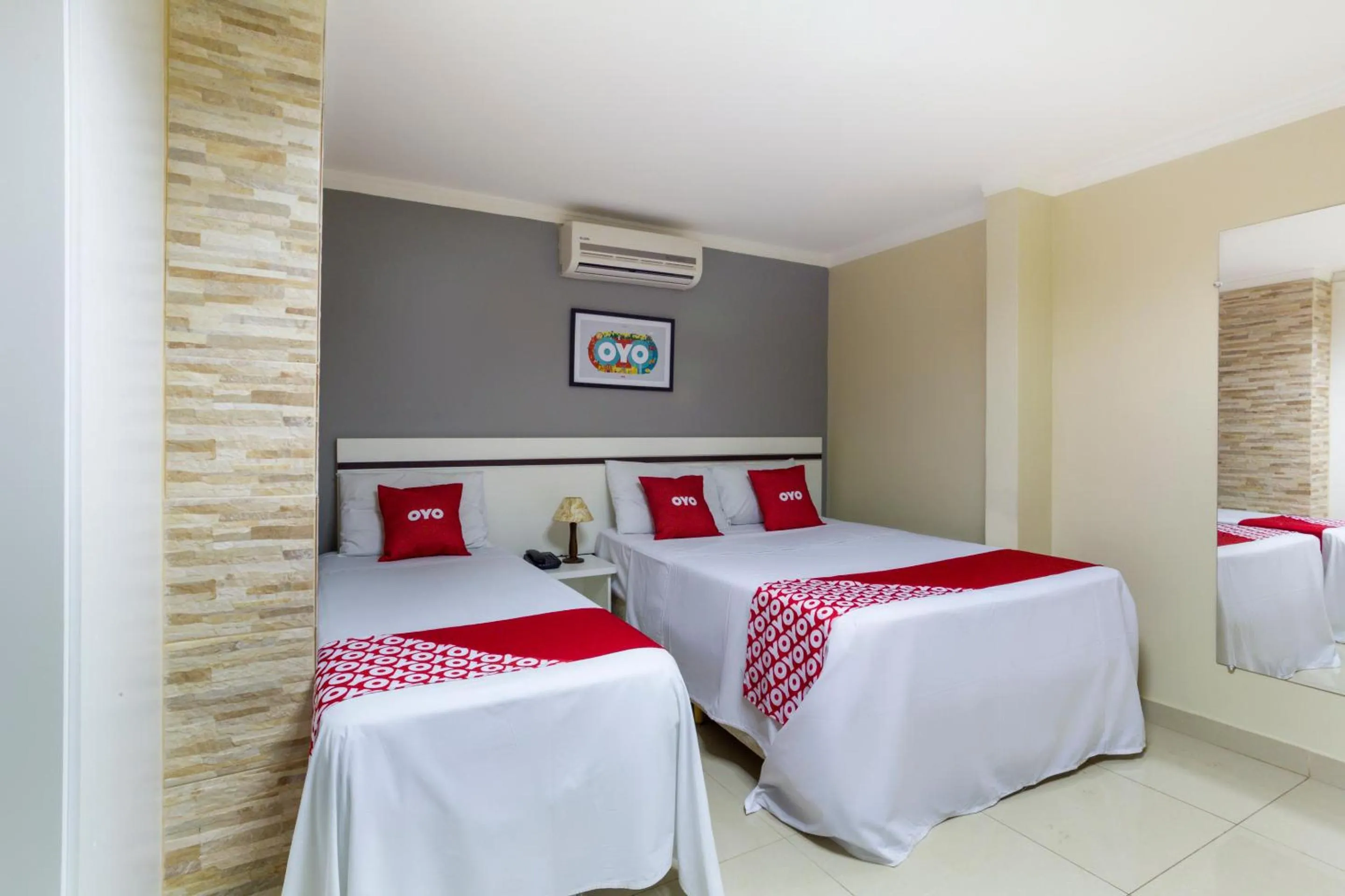 Photo of the whole room in OYO Hotel Via Universitária, Anápolis