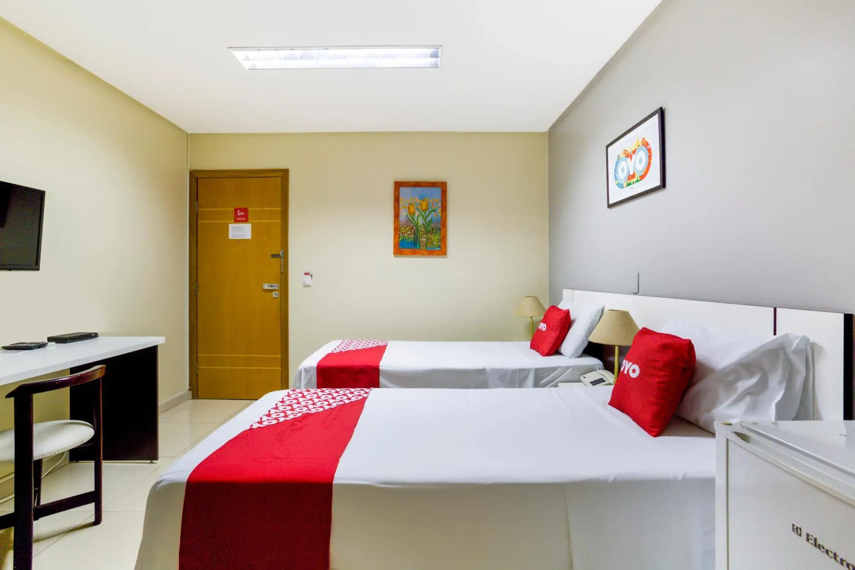 Twin Room in OYO Hotel Via Universitária, Anápolis Twin Room in OYO Hotel Via Universitária, Anápolis