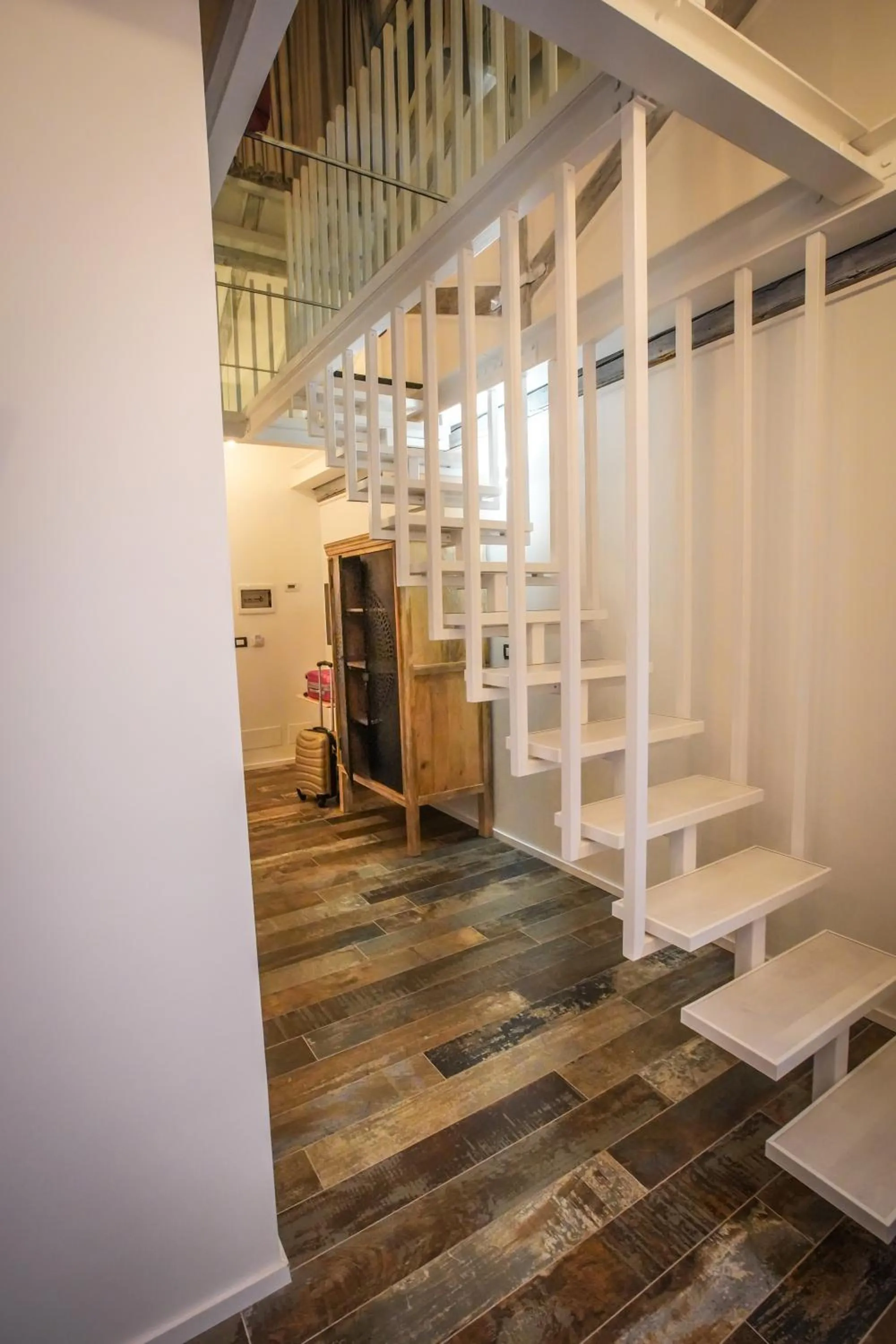 Bedroom in Rosso Cortese