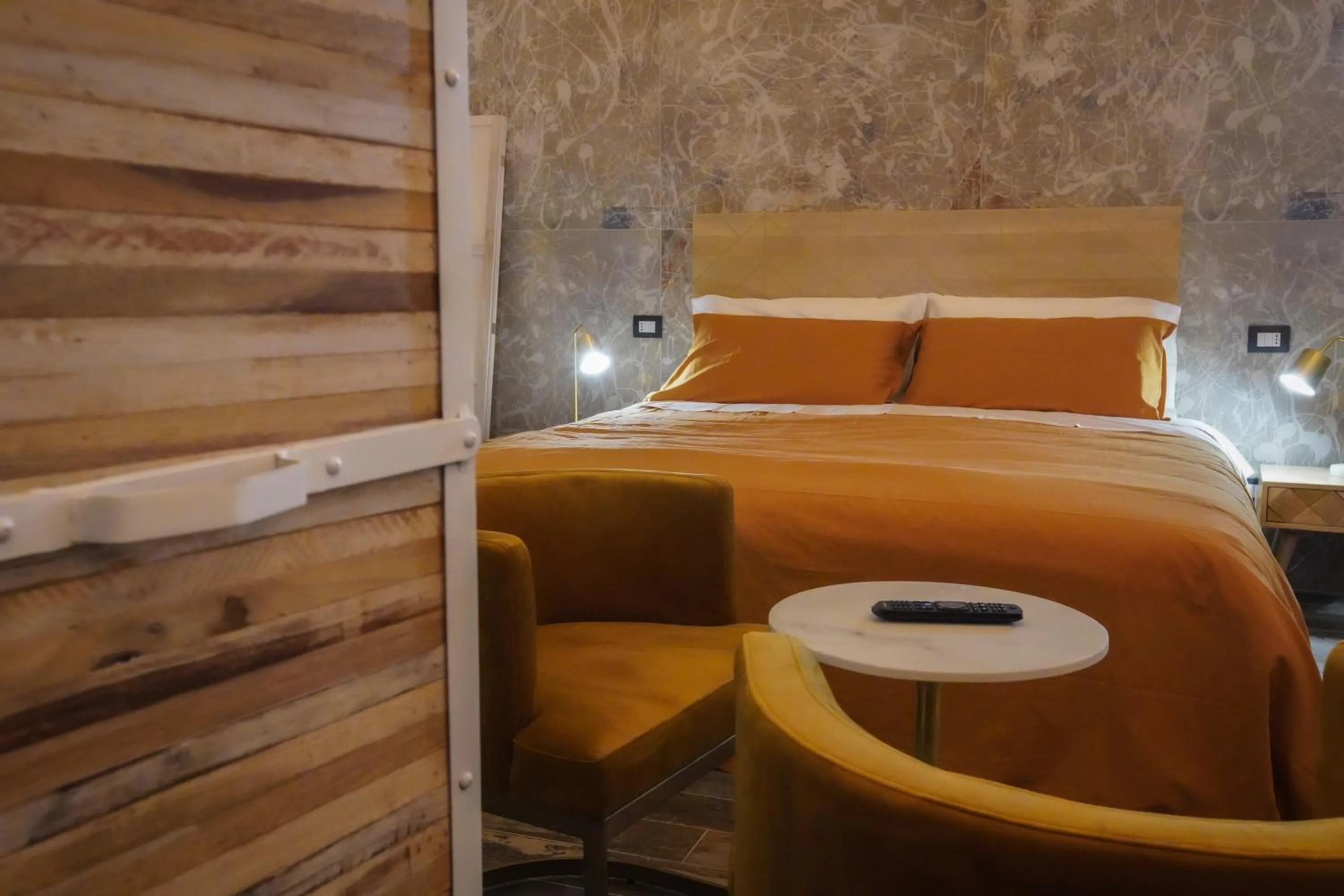 Bedroom, Bed in Rosso Cortese