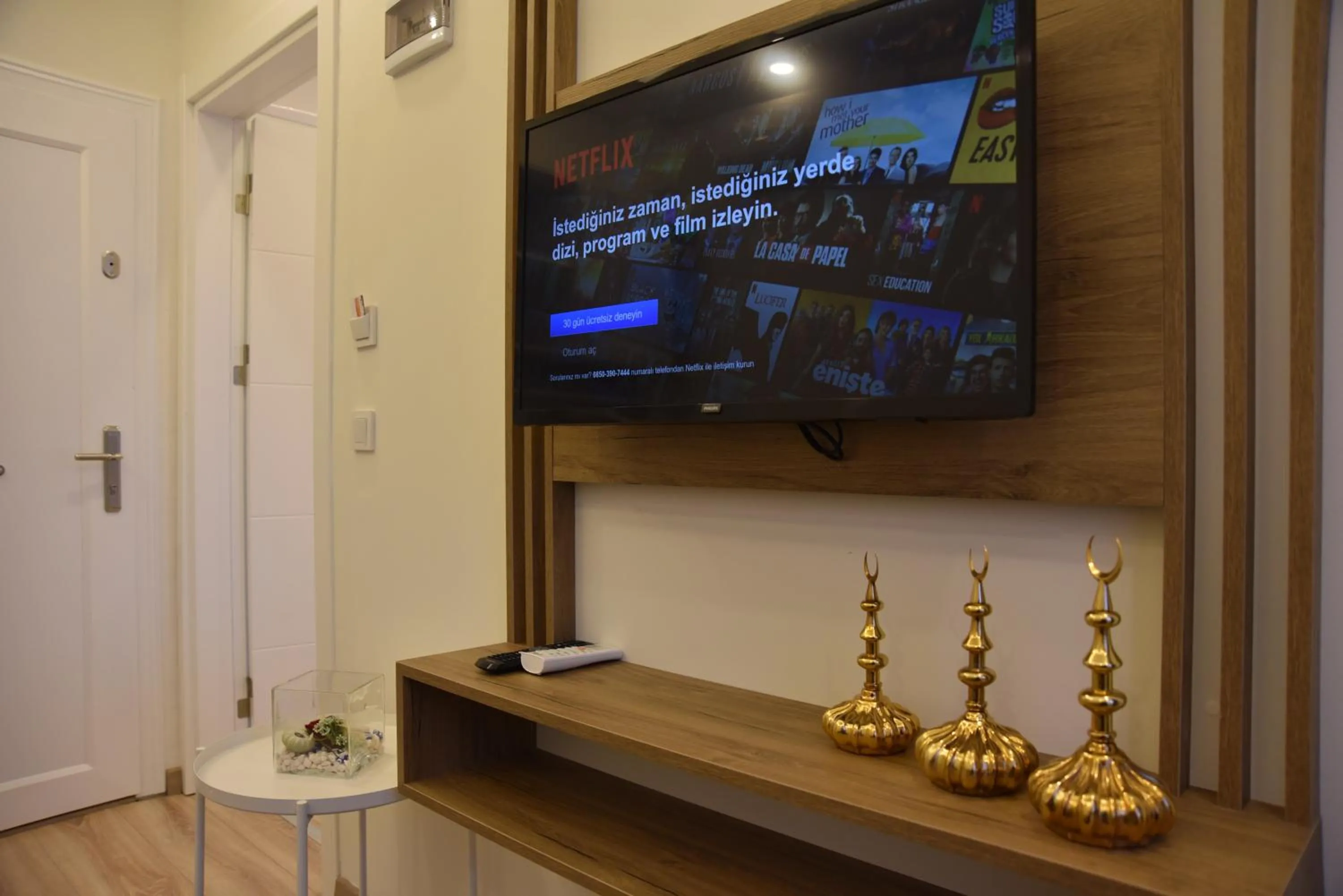 TV and multimedia in MENAR HOTEL&SUITES -Old City Sultanahmet