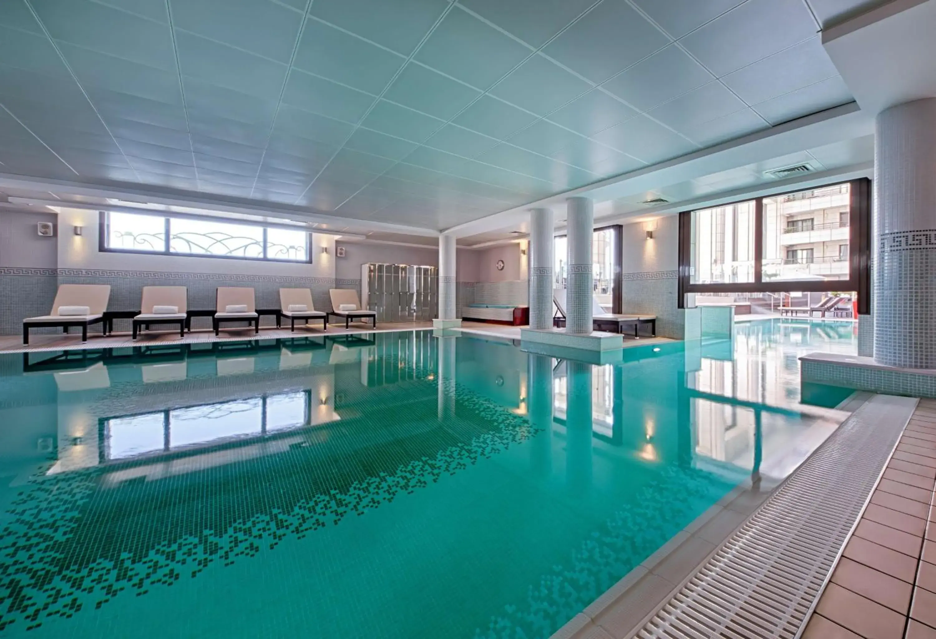 Swimming pool in Hyatt Regency Nice Palais de la Méditerranée Swimming pool in Hyatt Regency Nice Palais de la Méditerranée
