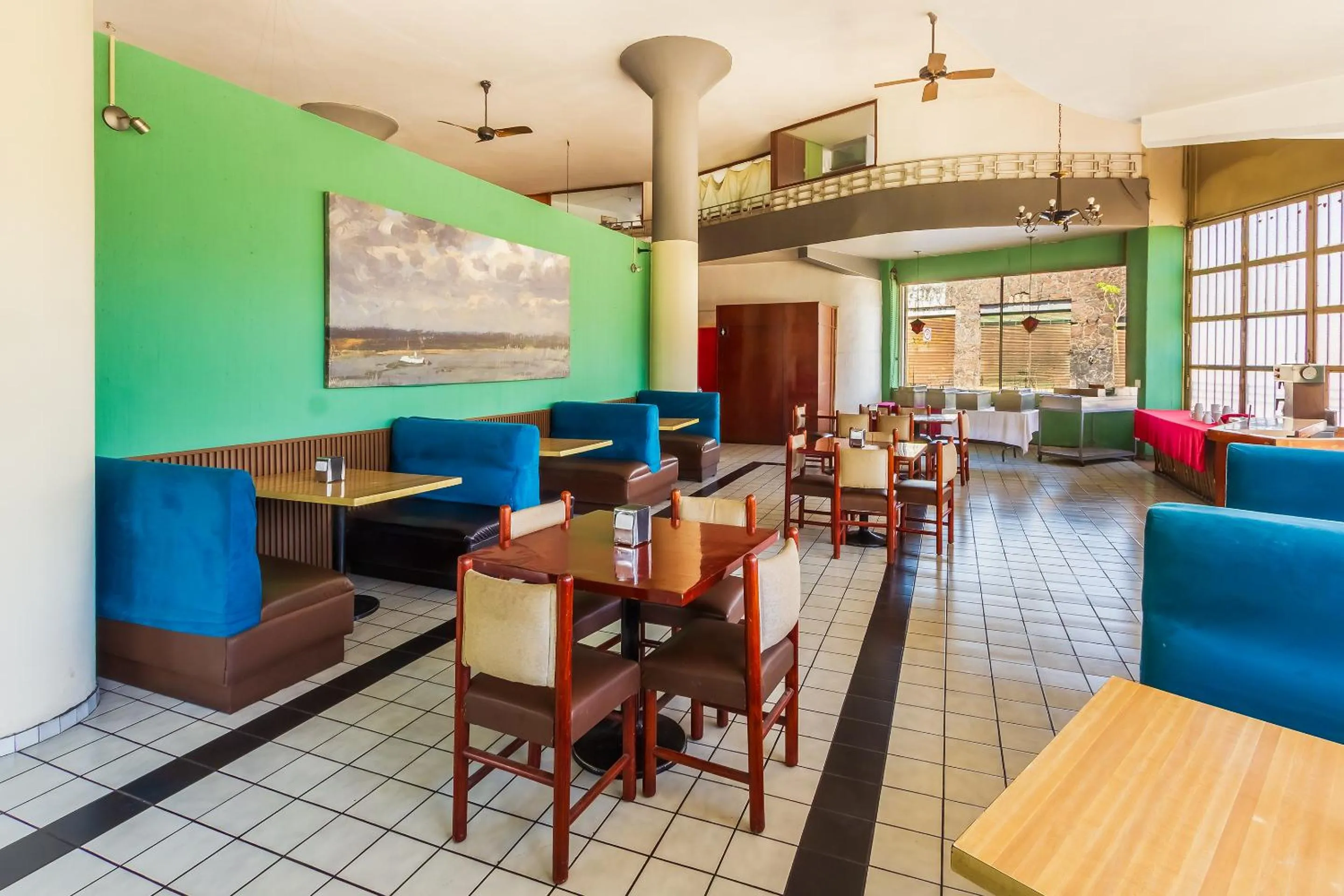 Restaurant/places to eat in Capital O Nueva Galicia, Guadalajara centro downtown