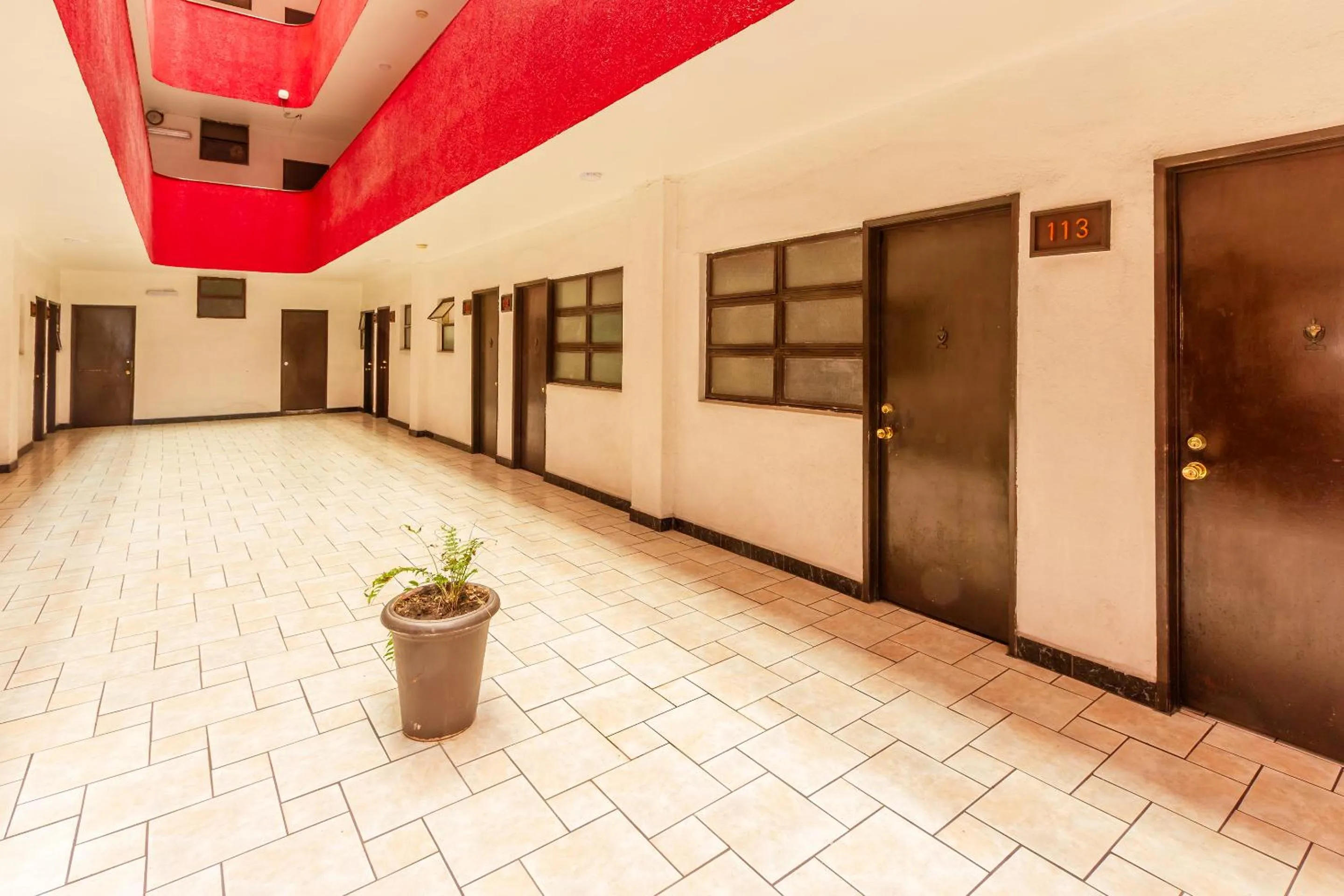 Area and facilities in OYO Hotel Del Parque