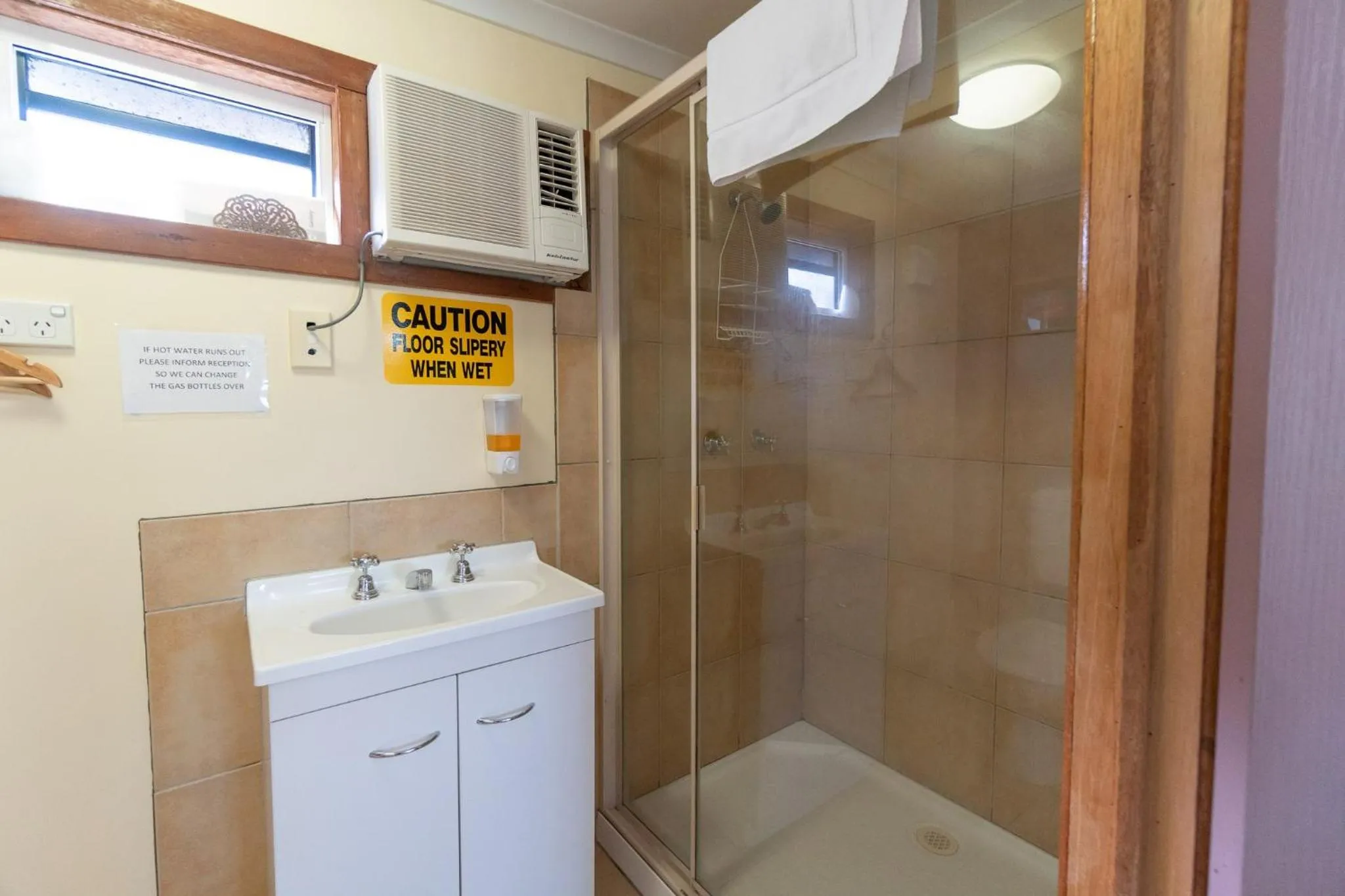 Bathroom in Woolshed Eco Lodge