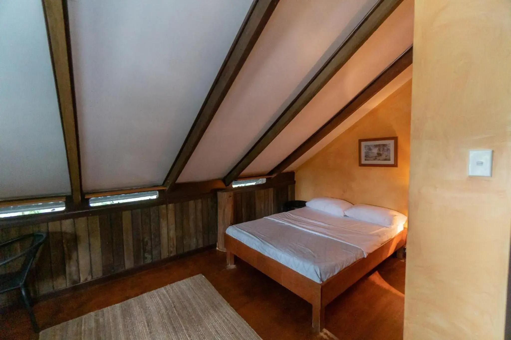 Photo of the whole room, Bed in Woolshed Eco Lodge Photo of the whole room, Bed in Woolshed Eco Lodge