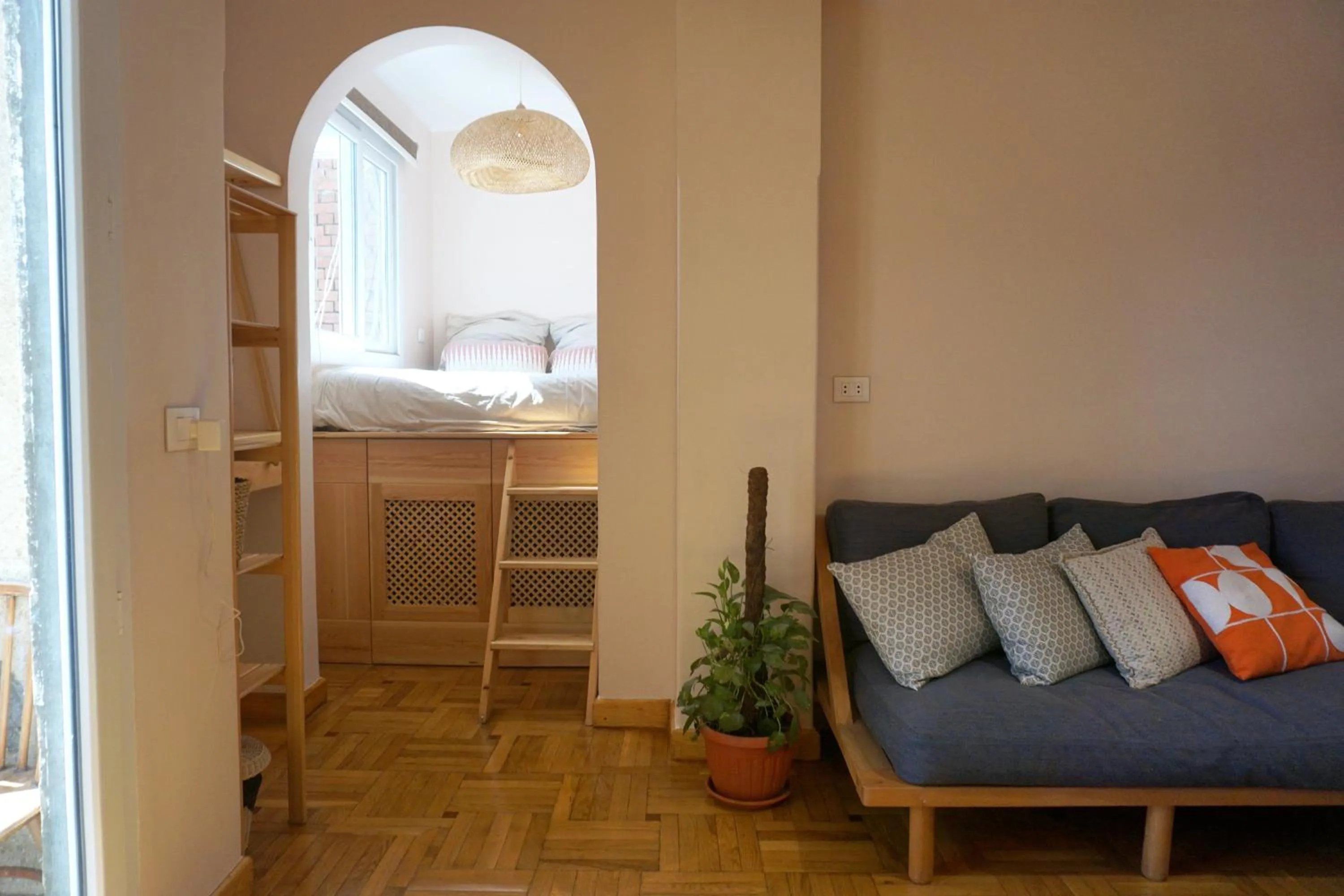 Suite with Balcony in Madina Hostel