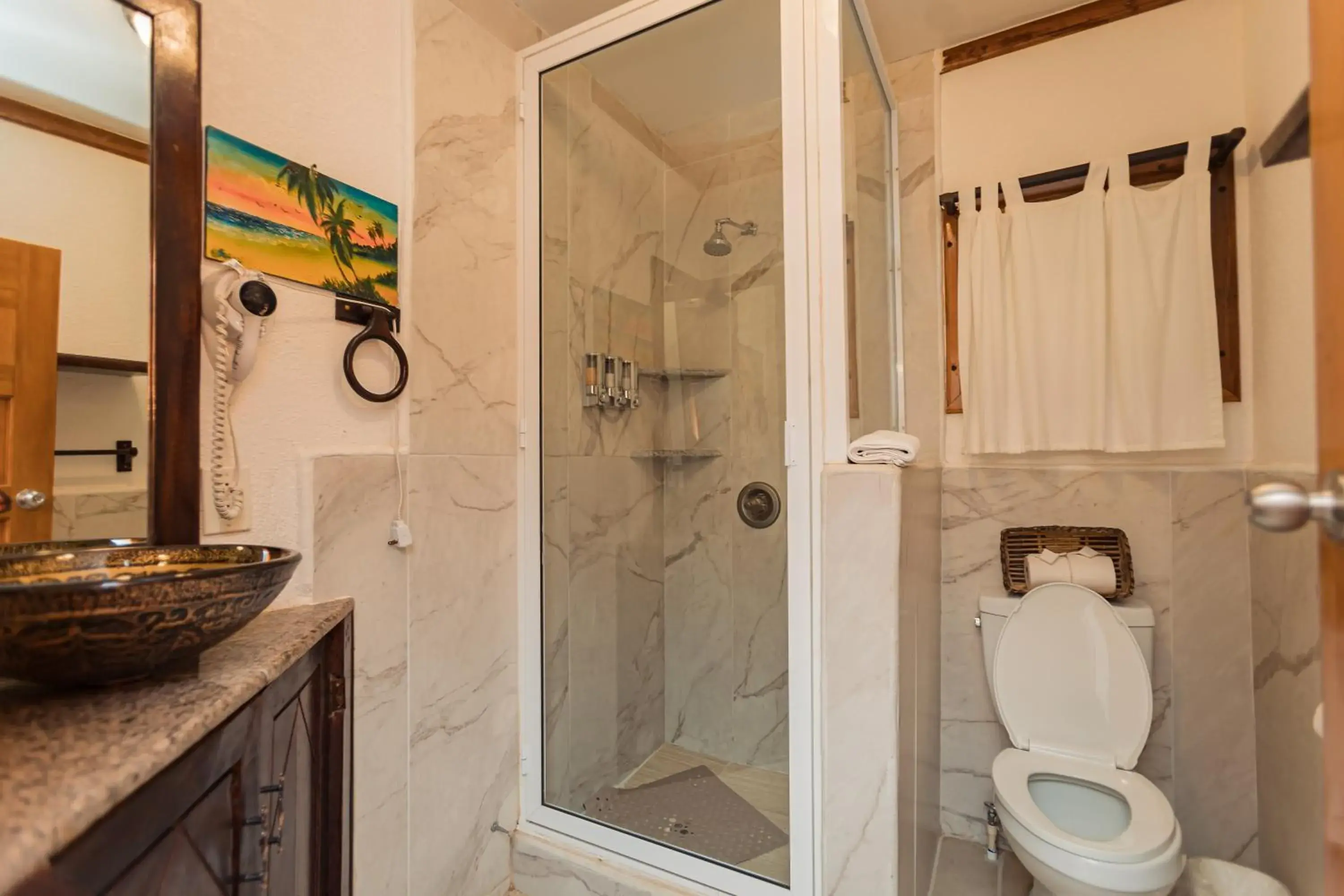 Deluxe Double Room with Extra Bed in Falling Leaves Lodge Deluxe Double Room with Extra Bed in Falling Leaves Lodge