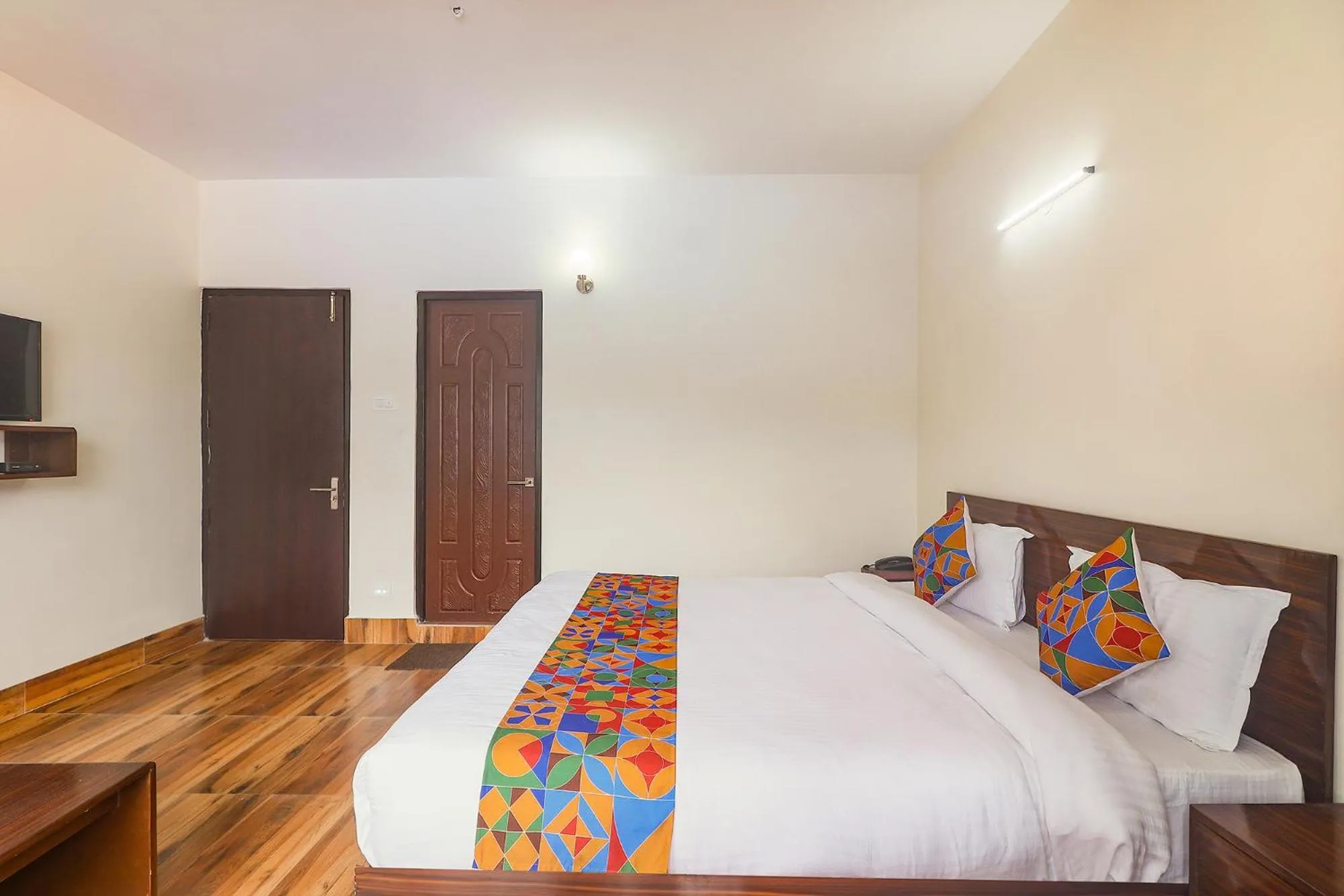 Photo of the whole room in FabHotel Kutighar Regency