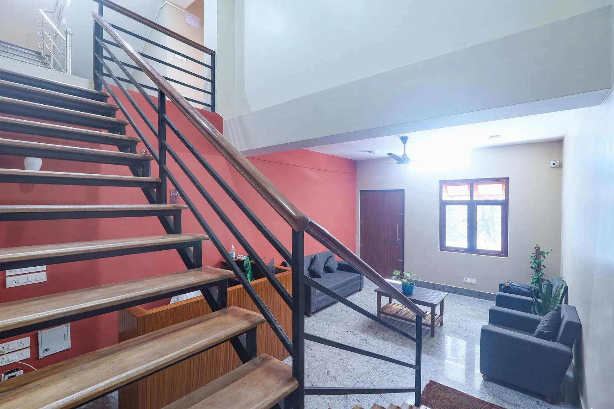 Lobby or reception in FabHotel Kutighar Regency