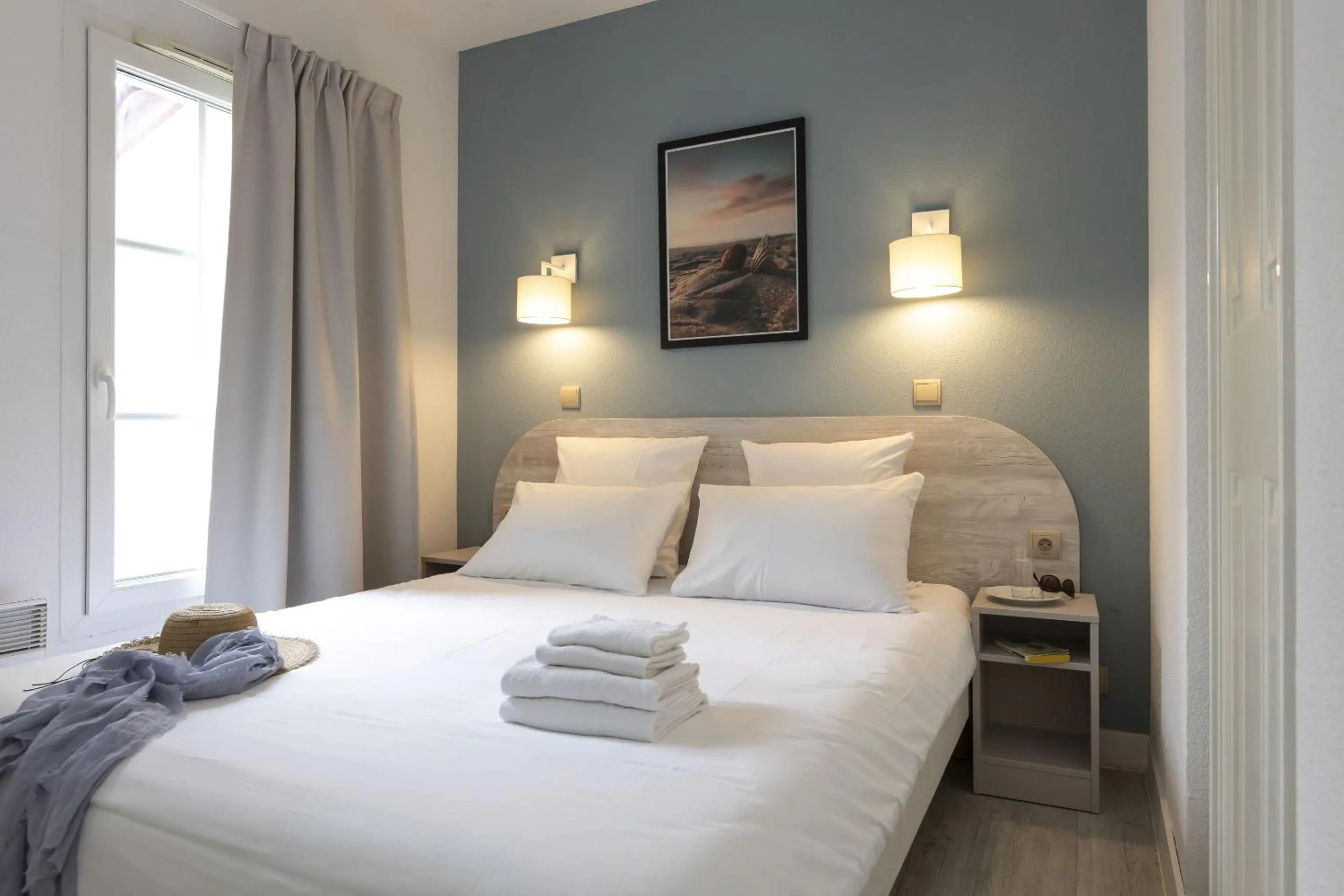 Bedroom, Bed in Résidence Odalys Les Greens du Bassin