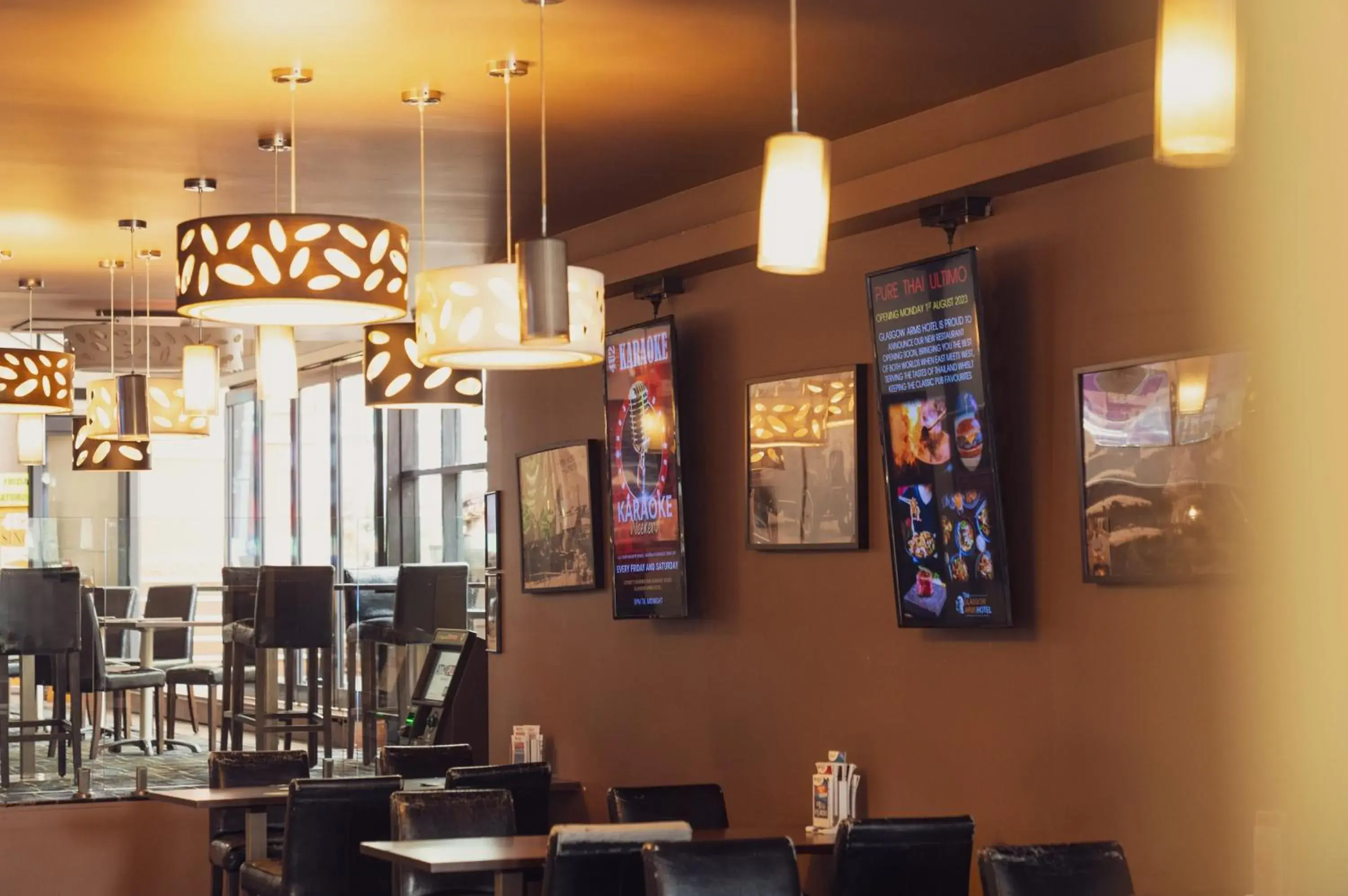 Lounge or bar in Glasgow Arms Hotel Ultimo Lounge or bar in Glasgow Arms Hotel Ultimo