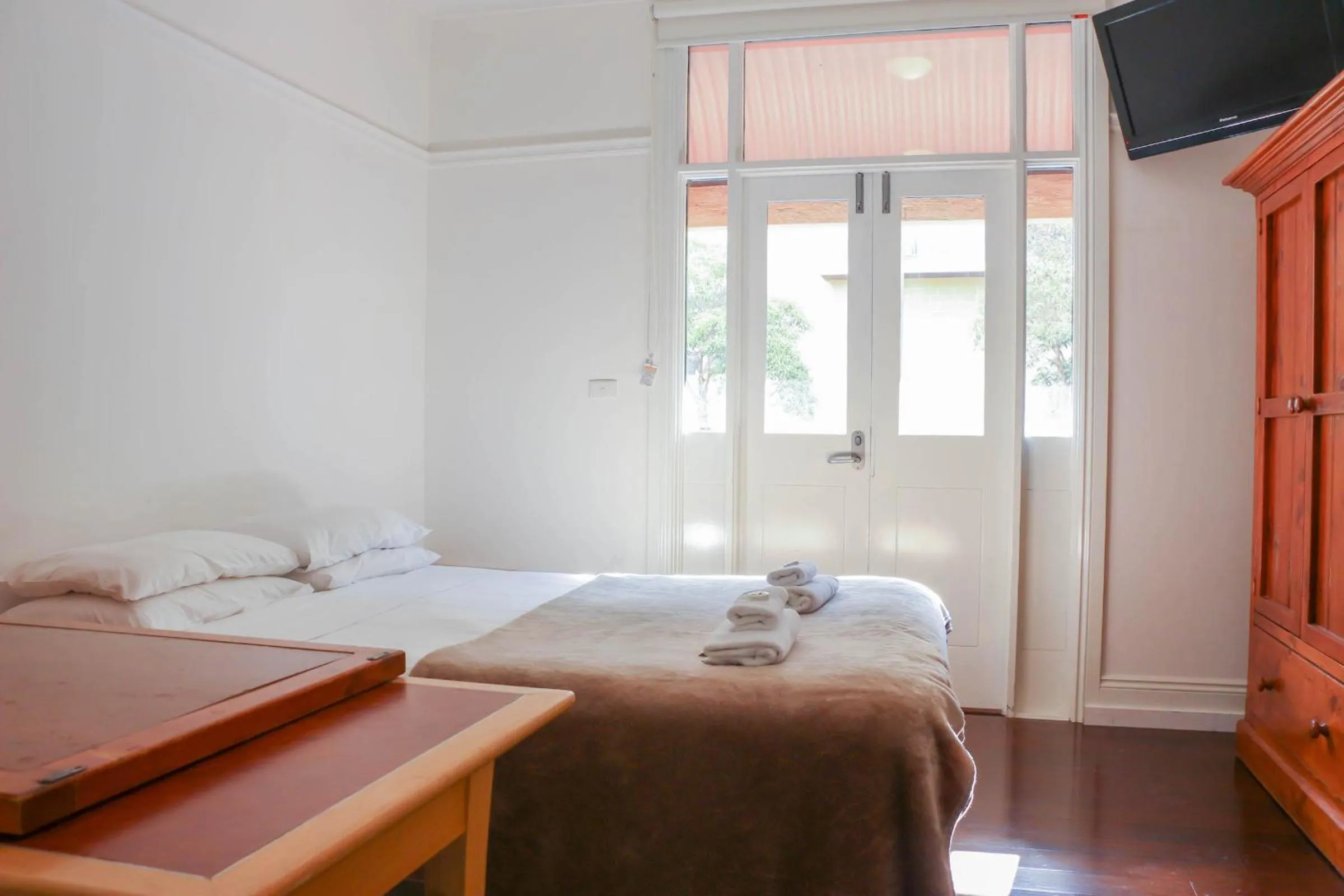 Queen Studio with Balcony in Glasgow Arms Hotel Ultimo