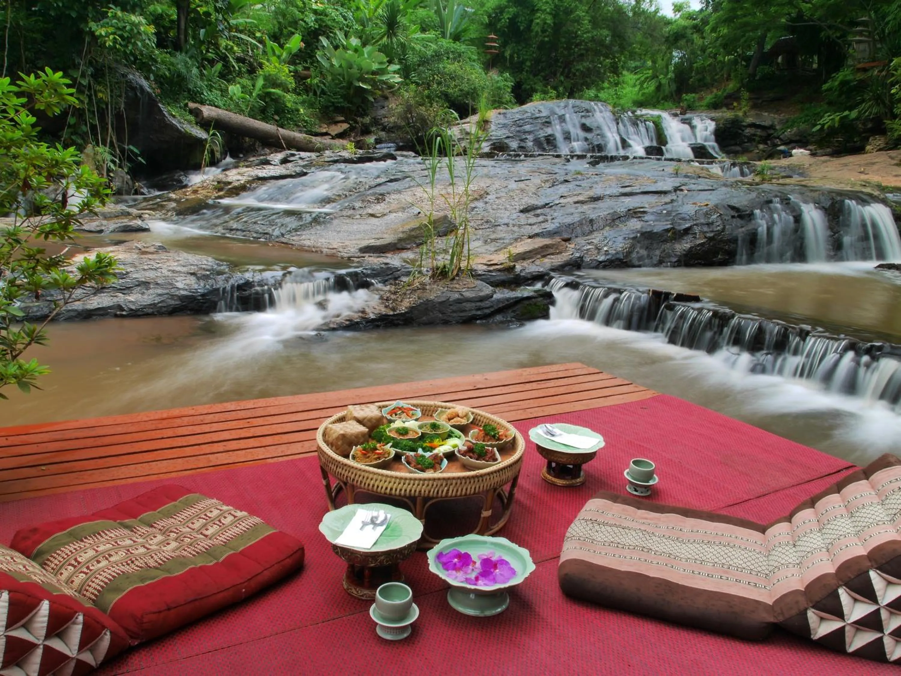 Restaurant/places to eat in Sukantara Cascade Resort and Spa