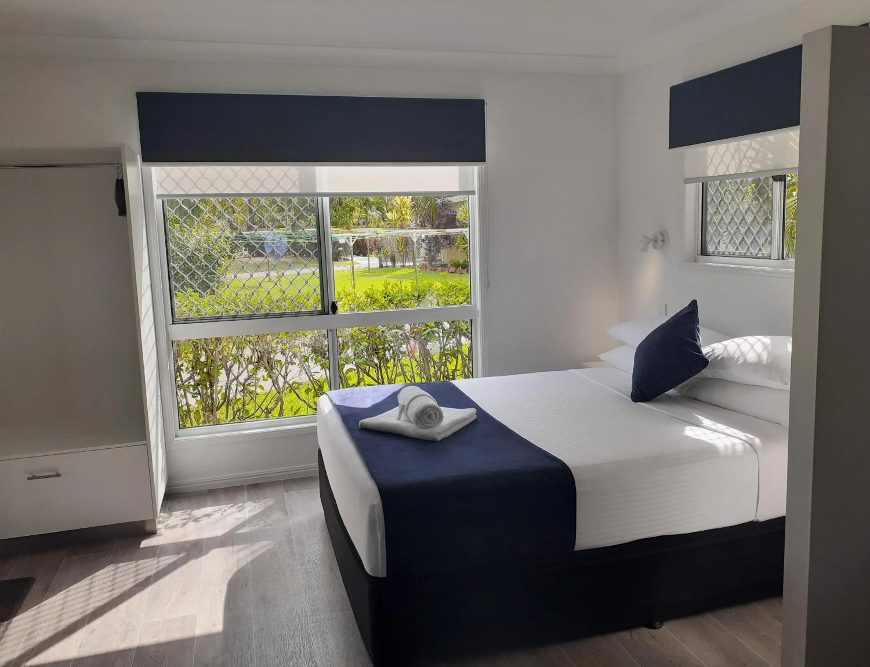 Bed in Queens Beach Tourist Village