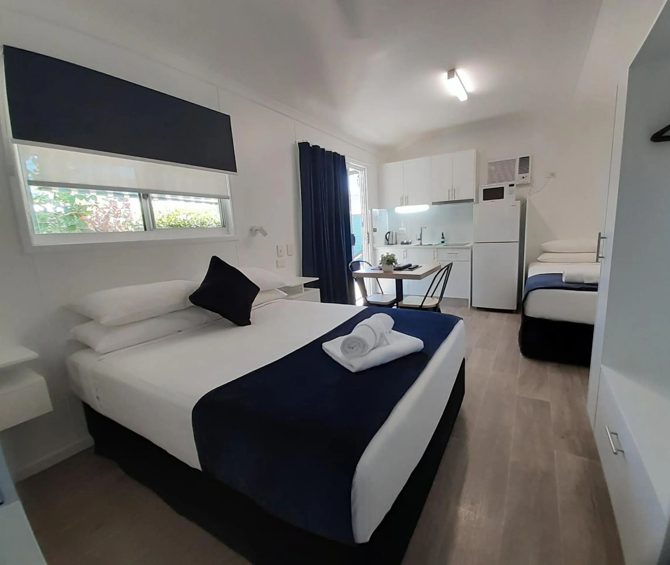 Photo of the whole room, Bed in Queens Beach Tourist Village