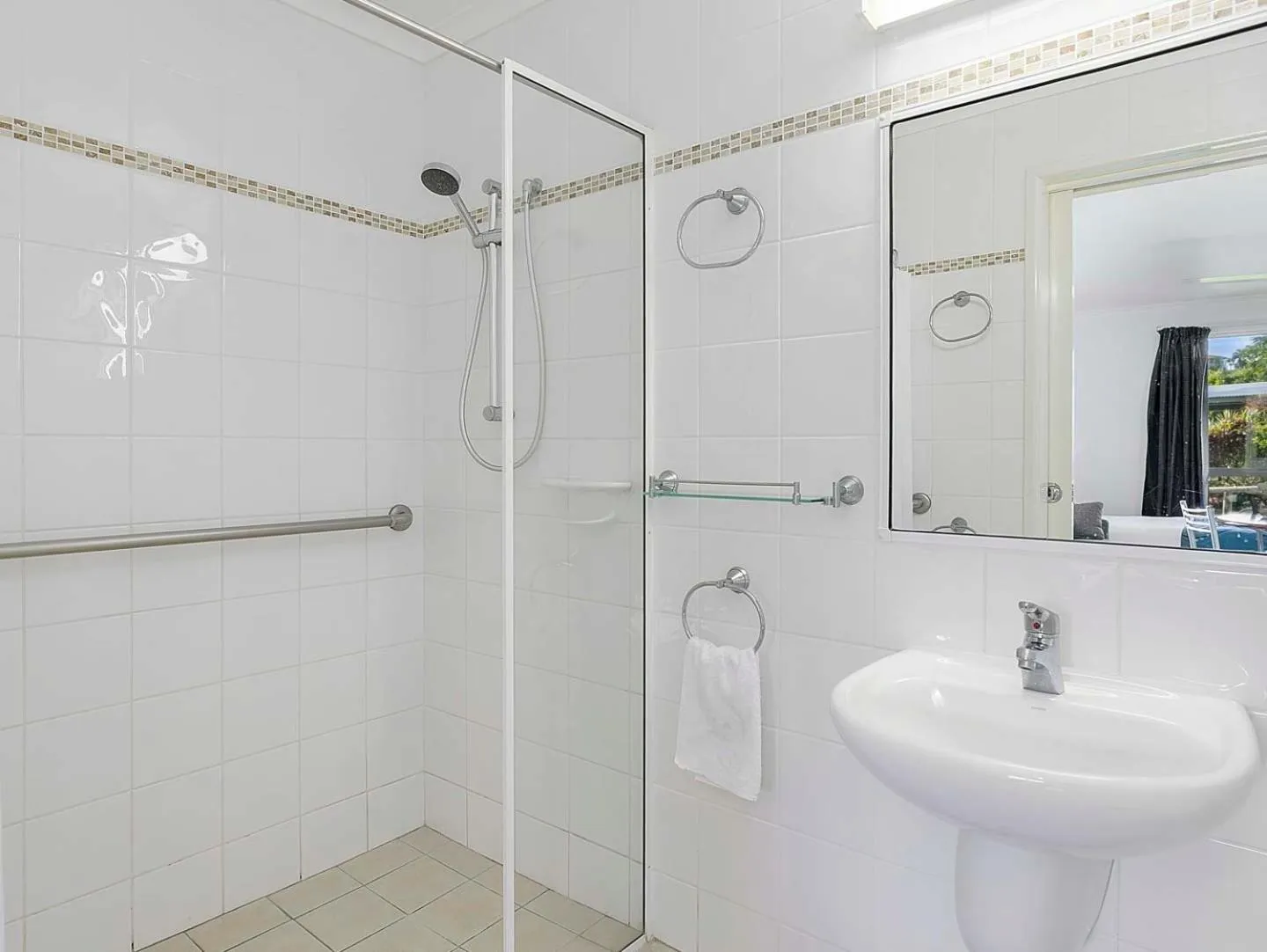 Bathroom in Queens Beach Tourist Village