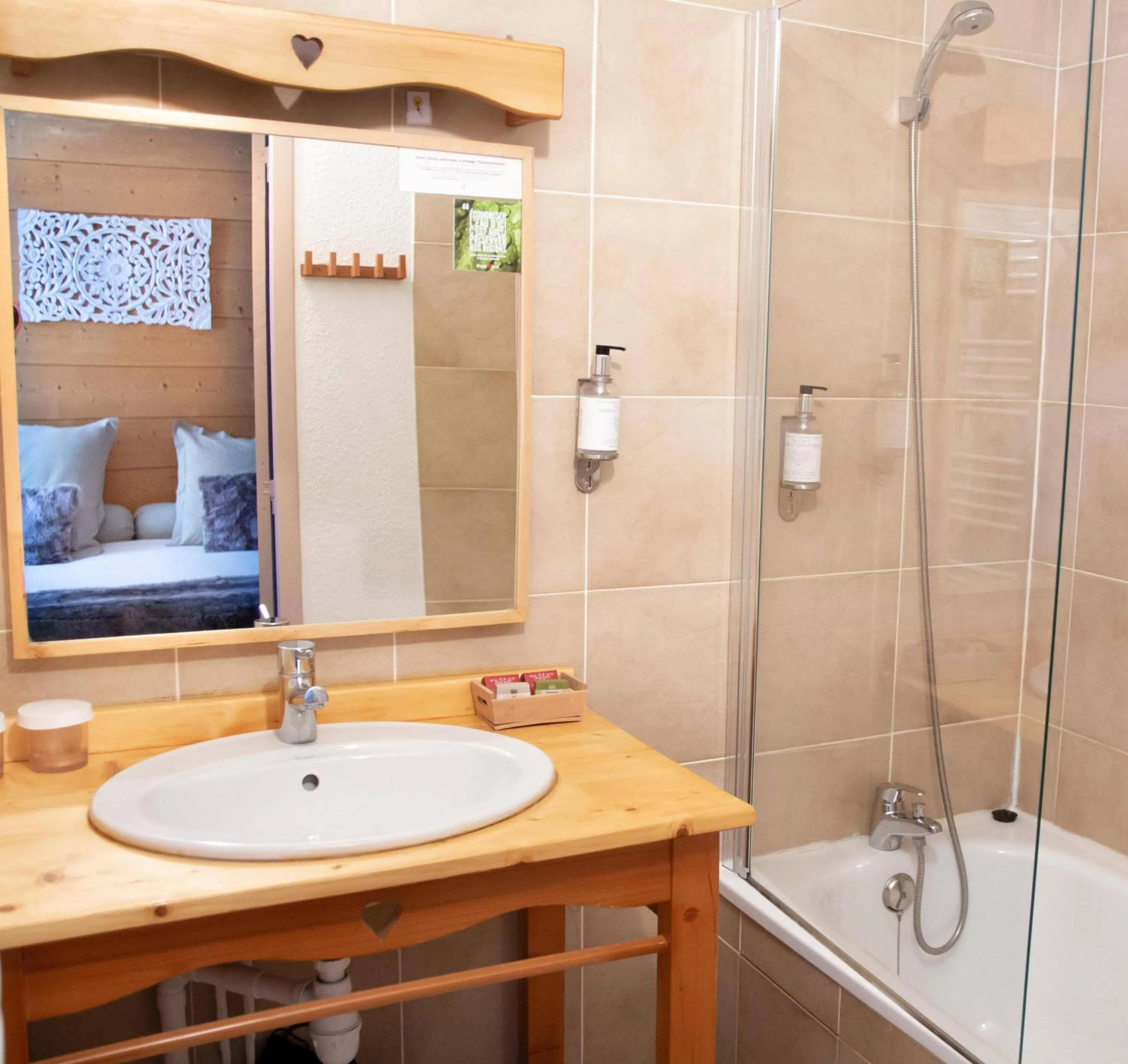 Shower in Domaine de l'Adoux