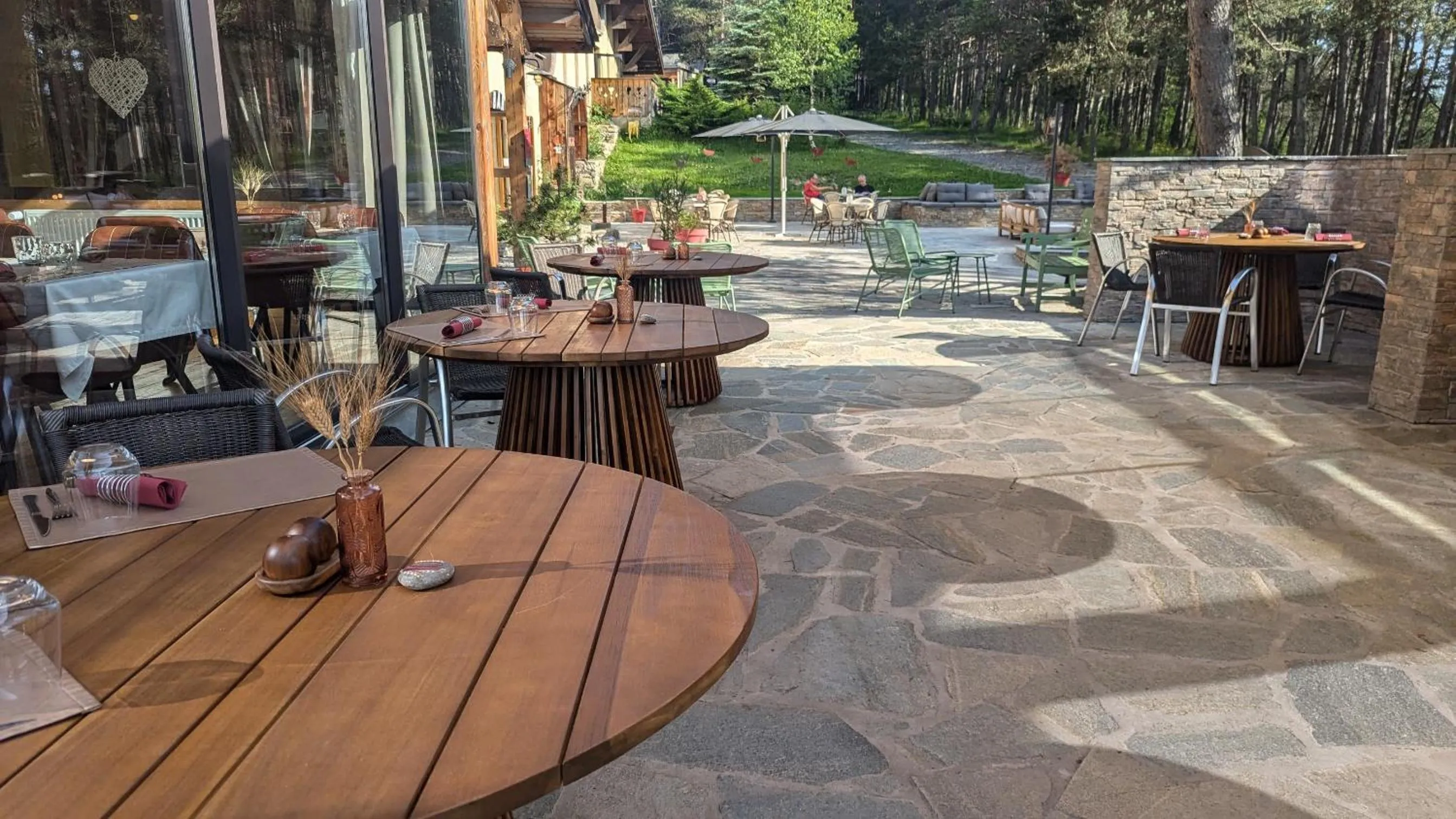 Restaurant/places to eat in Domaine de l'Adoux