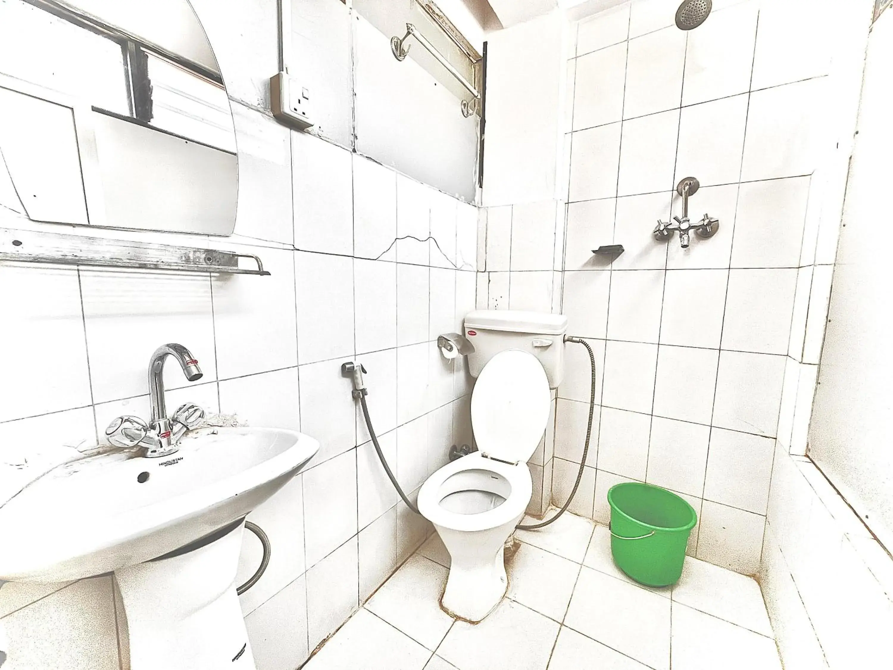 Deluxe Twin Room - single occupancy in Metro Eco Hotel Deluxe Twin Room - single occupancy in Metro Eco Hotel