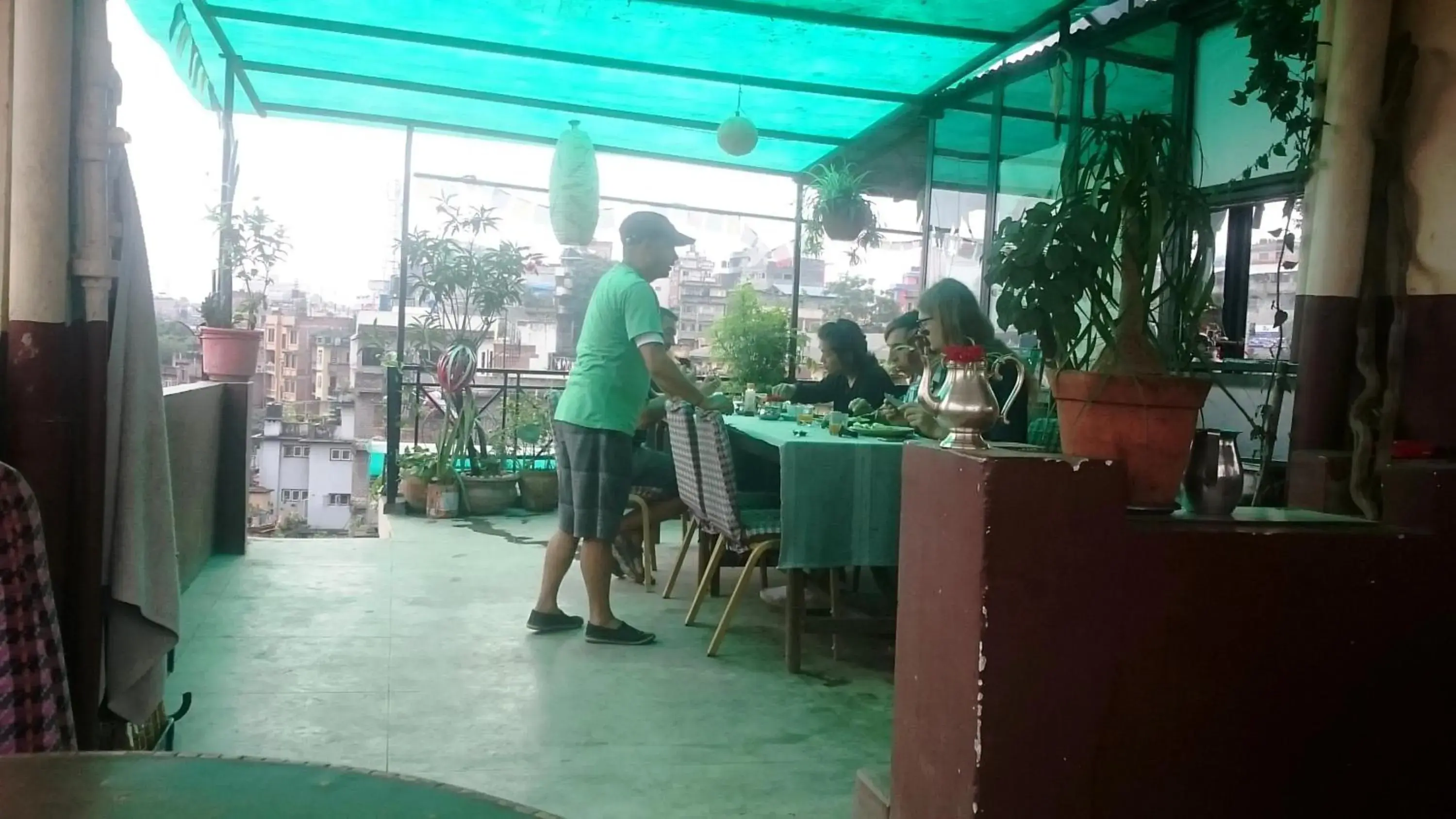 Restaurant/places to eat in Metro Eco Hotel Restaurant/places to eat in Metro Eco Hotel