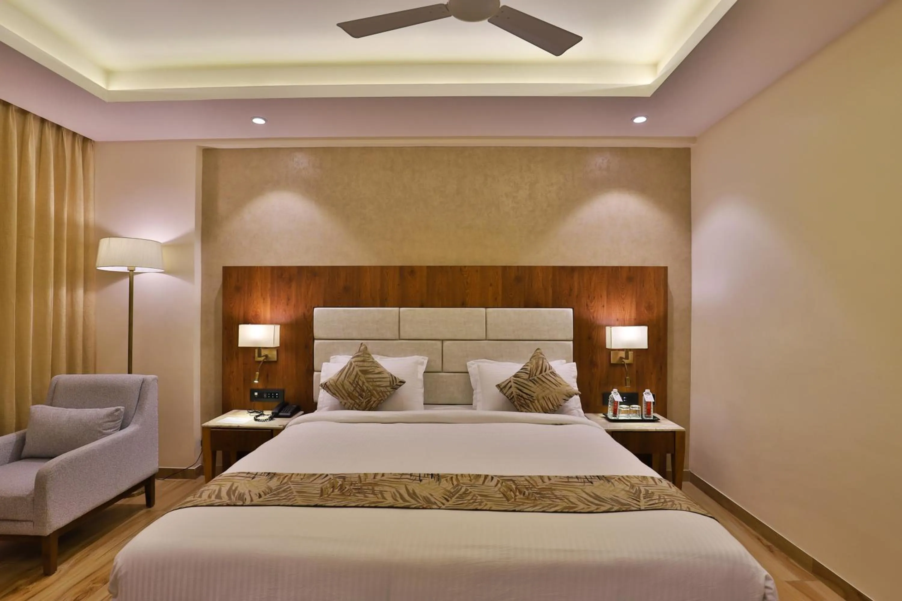 Bedroom, Bed in The Square Somnath