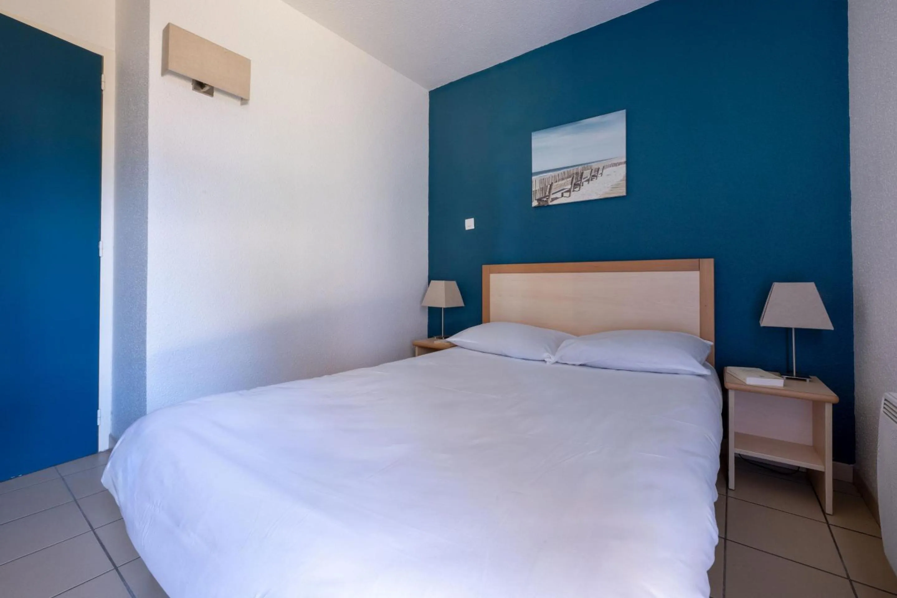 Bedroom, Bed in Résidence Odalys Du Port