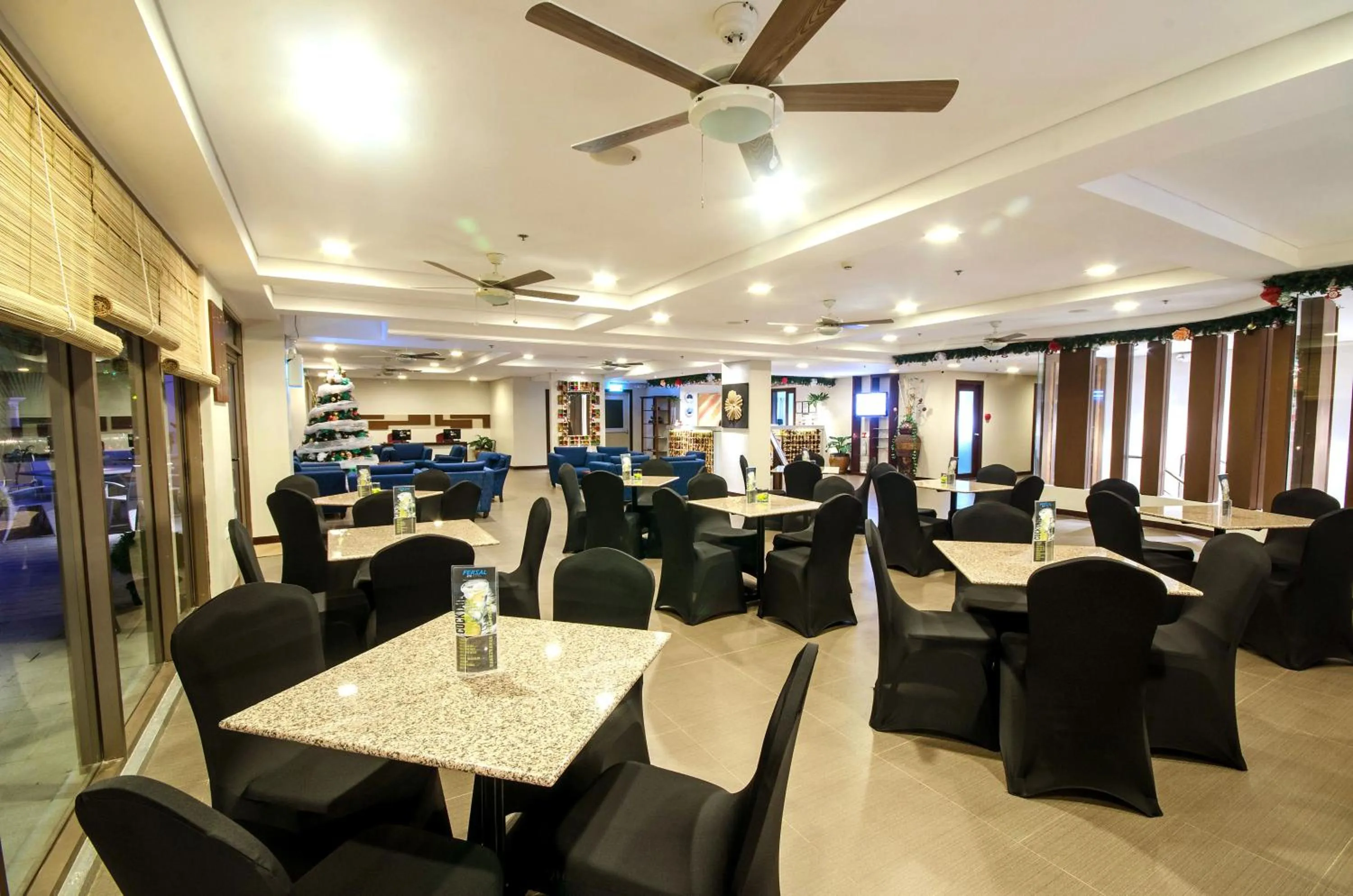 Restaurant/places to eat in Fersal Hotel - Puerto Princesa