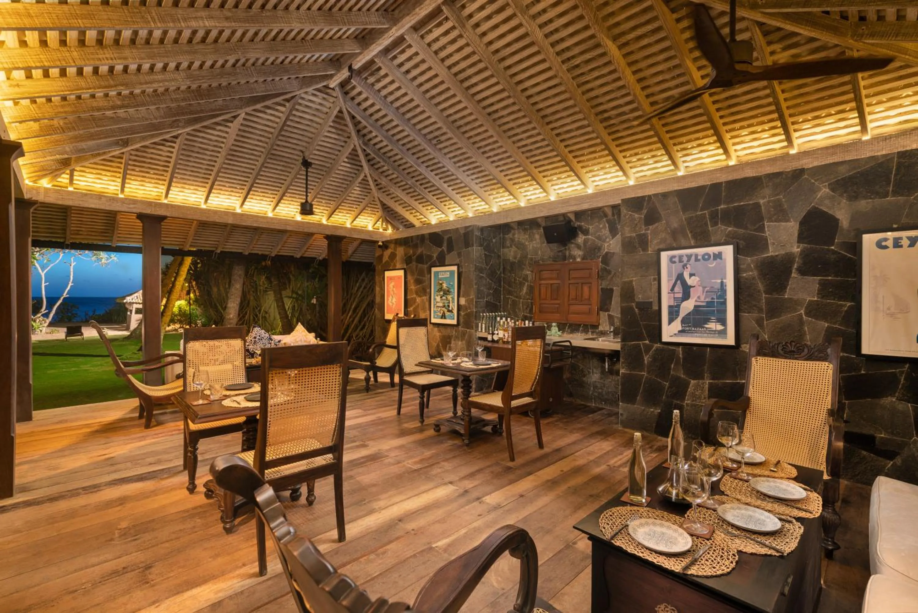 Restaurant/places to eat in Sundara by Mosvold