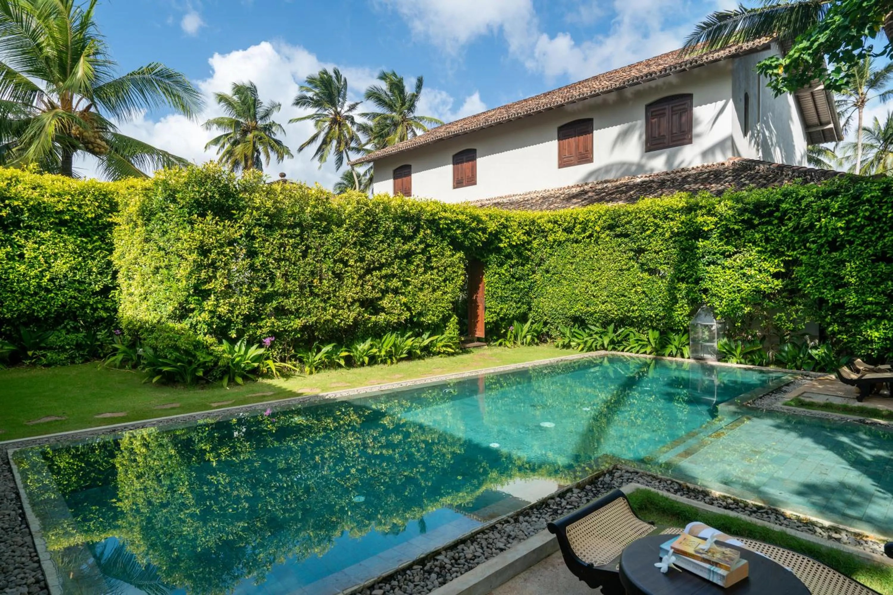 Swimming pool in Sundara by Mosvold