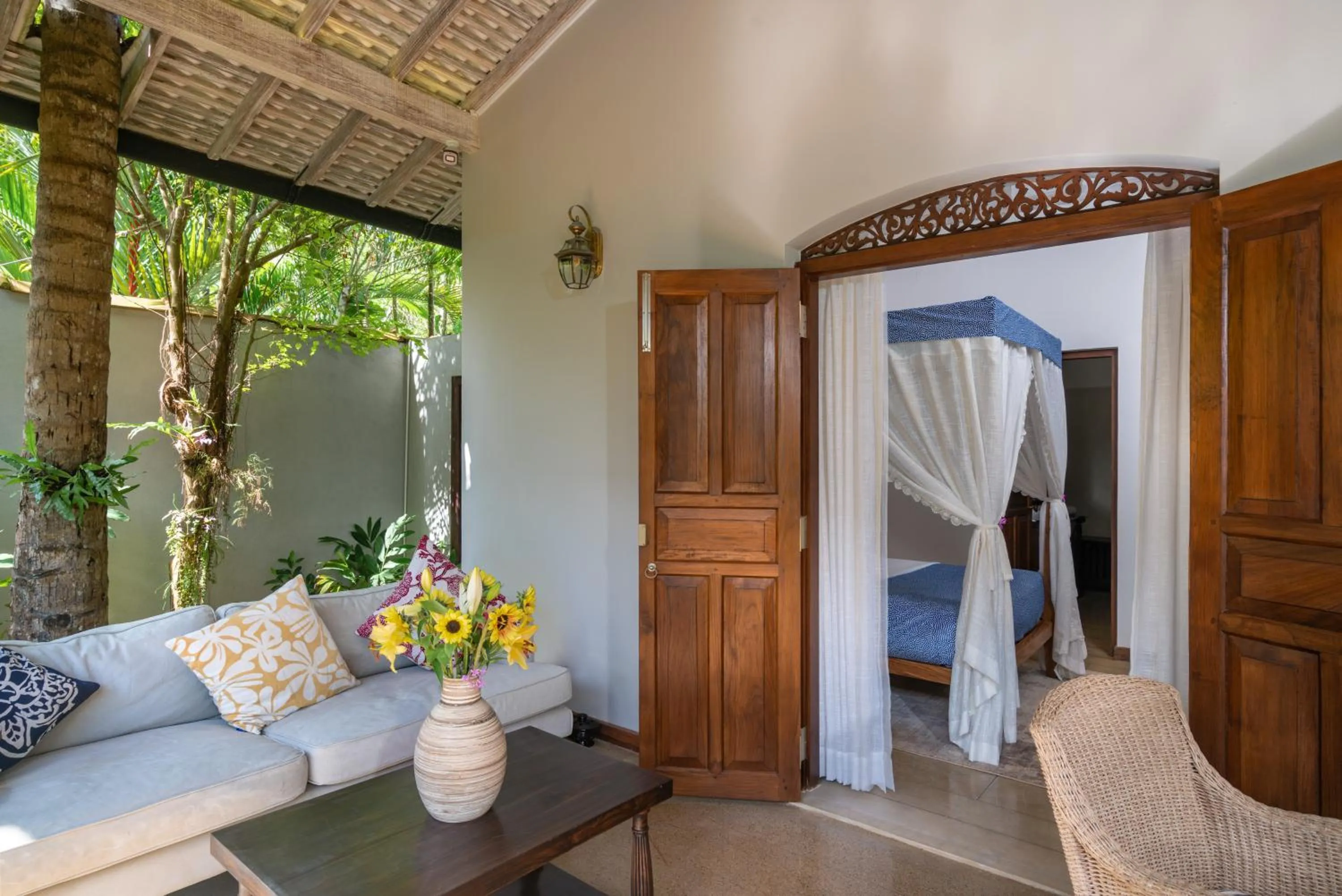 Patio in Sundara by Mosvold