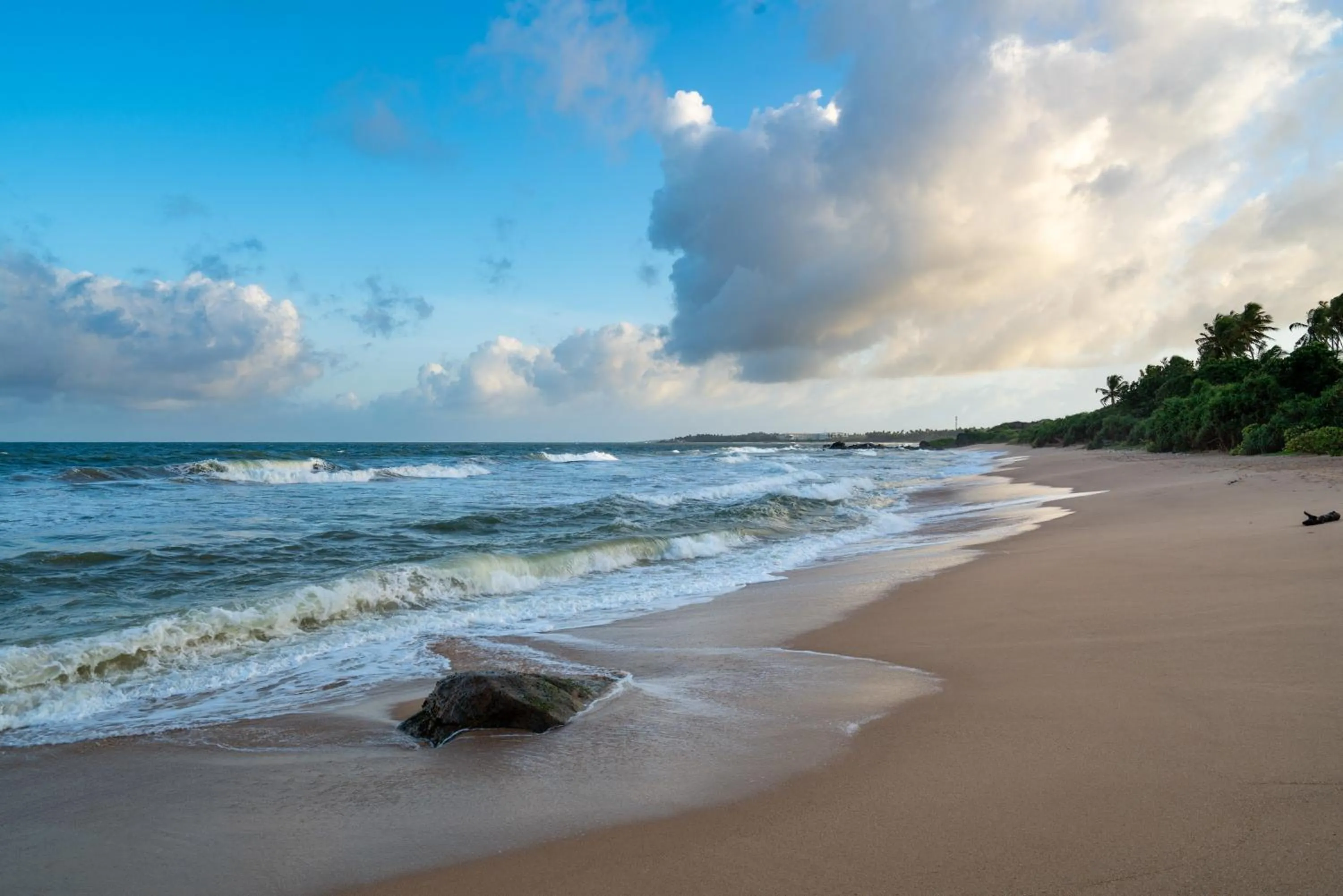 Beach in Sundara by Mosvold