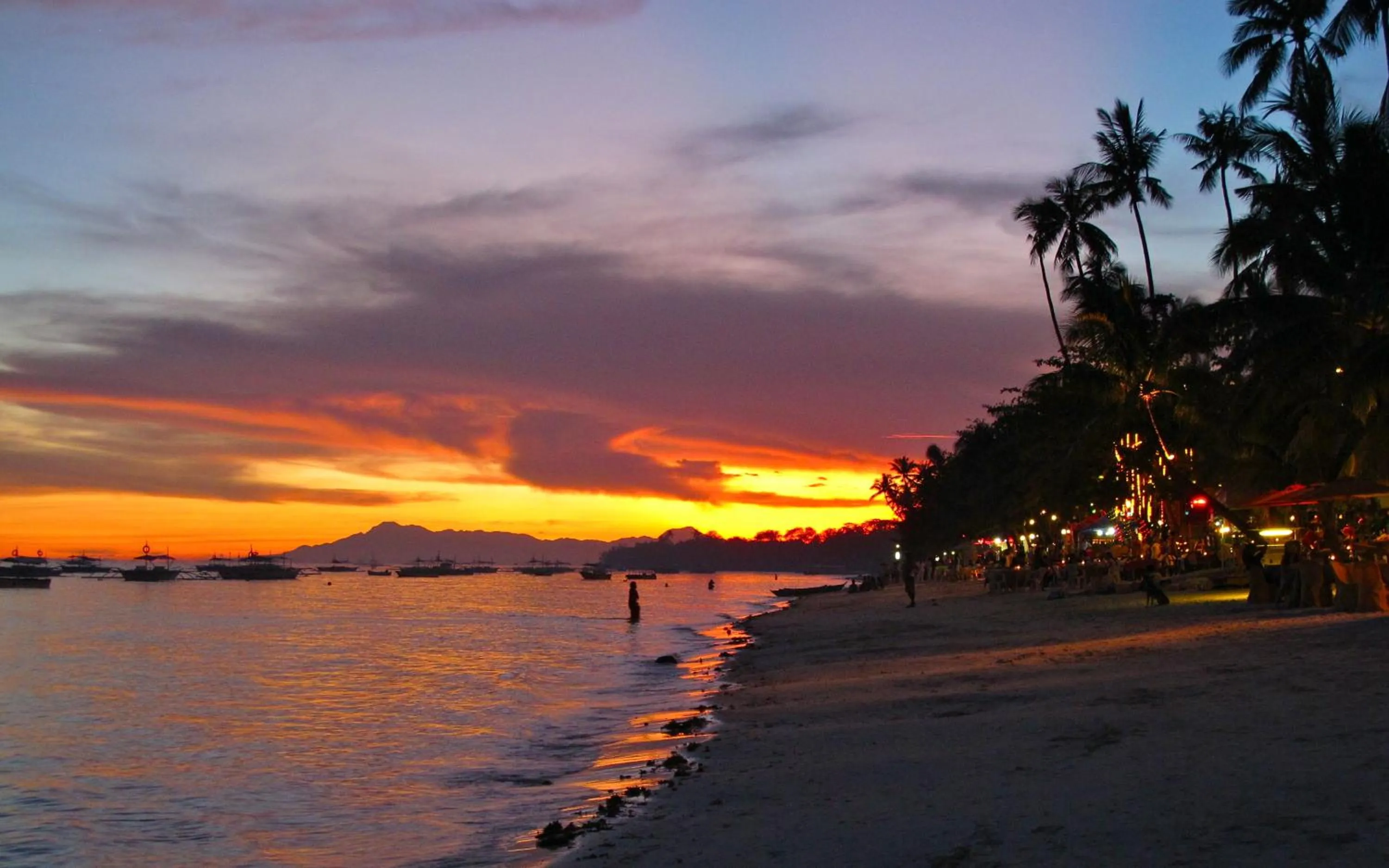 Beach in Alona Vida Beach Resort