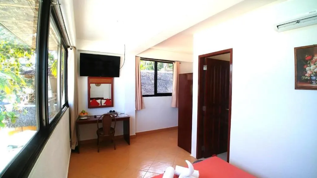 TV and multimedia in Alona Vida Beach Resort