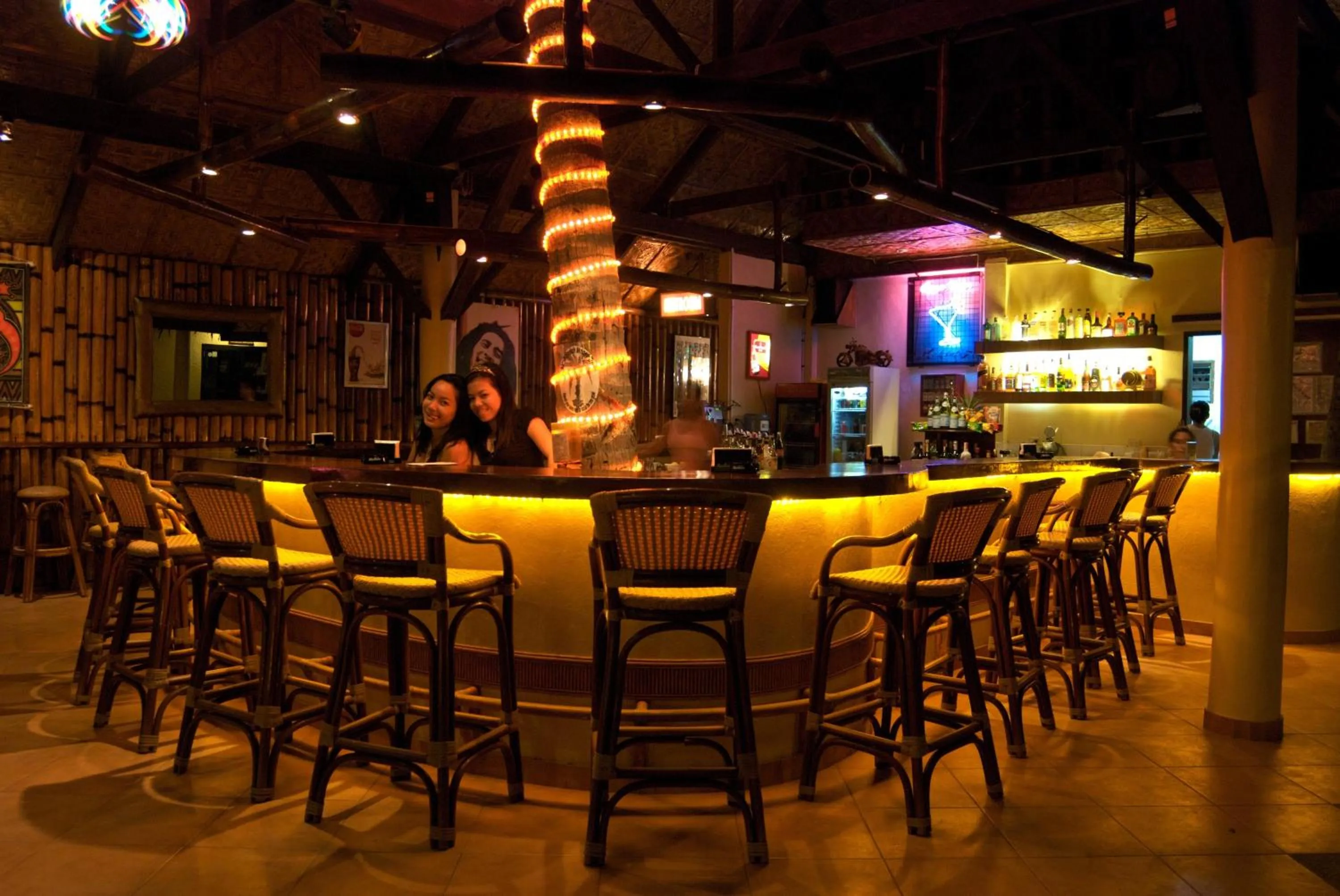 Lounge or bar in Alona Vida Beach Resort