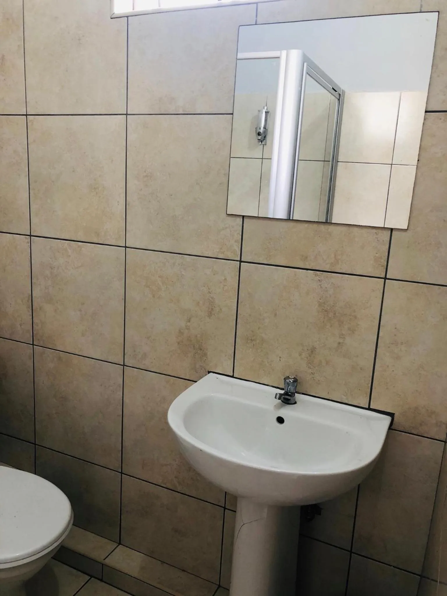 Bathroom in The Eden Lodge Verulam