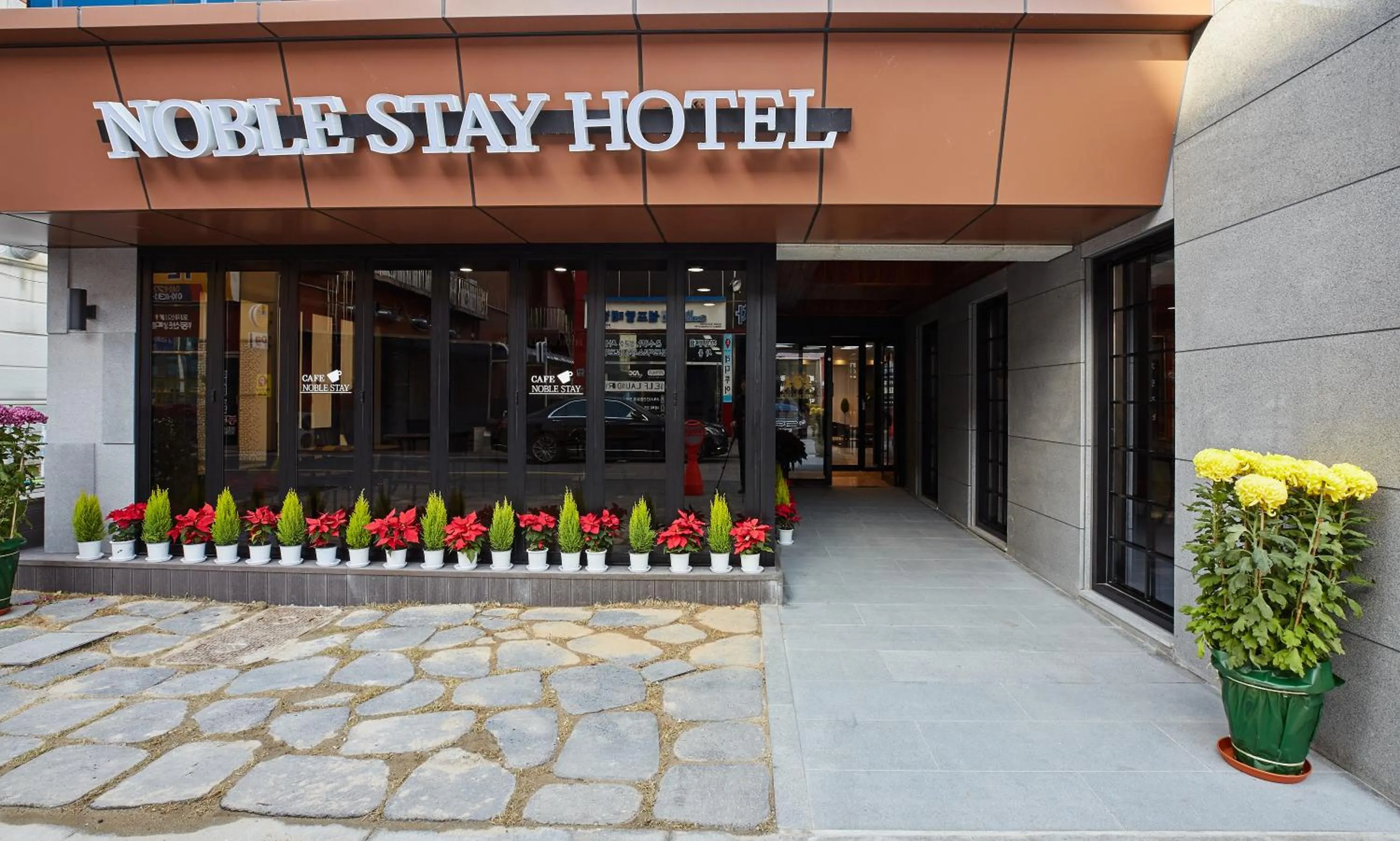 Noble Stay Hotel