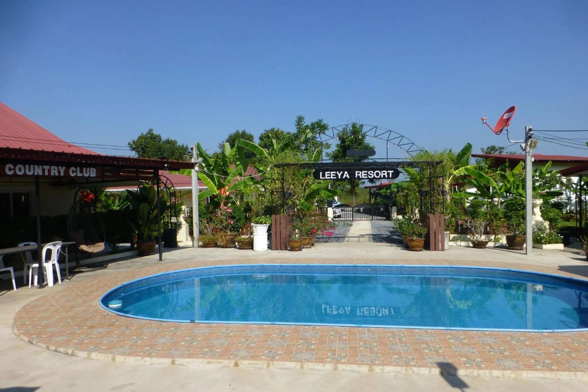 Summer in 1 bedroom pool Villa Tropical fruit garden Fast Wifi Smart Tv