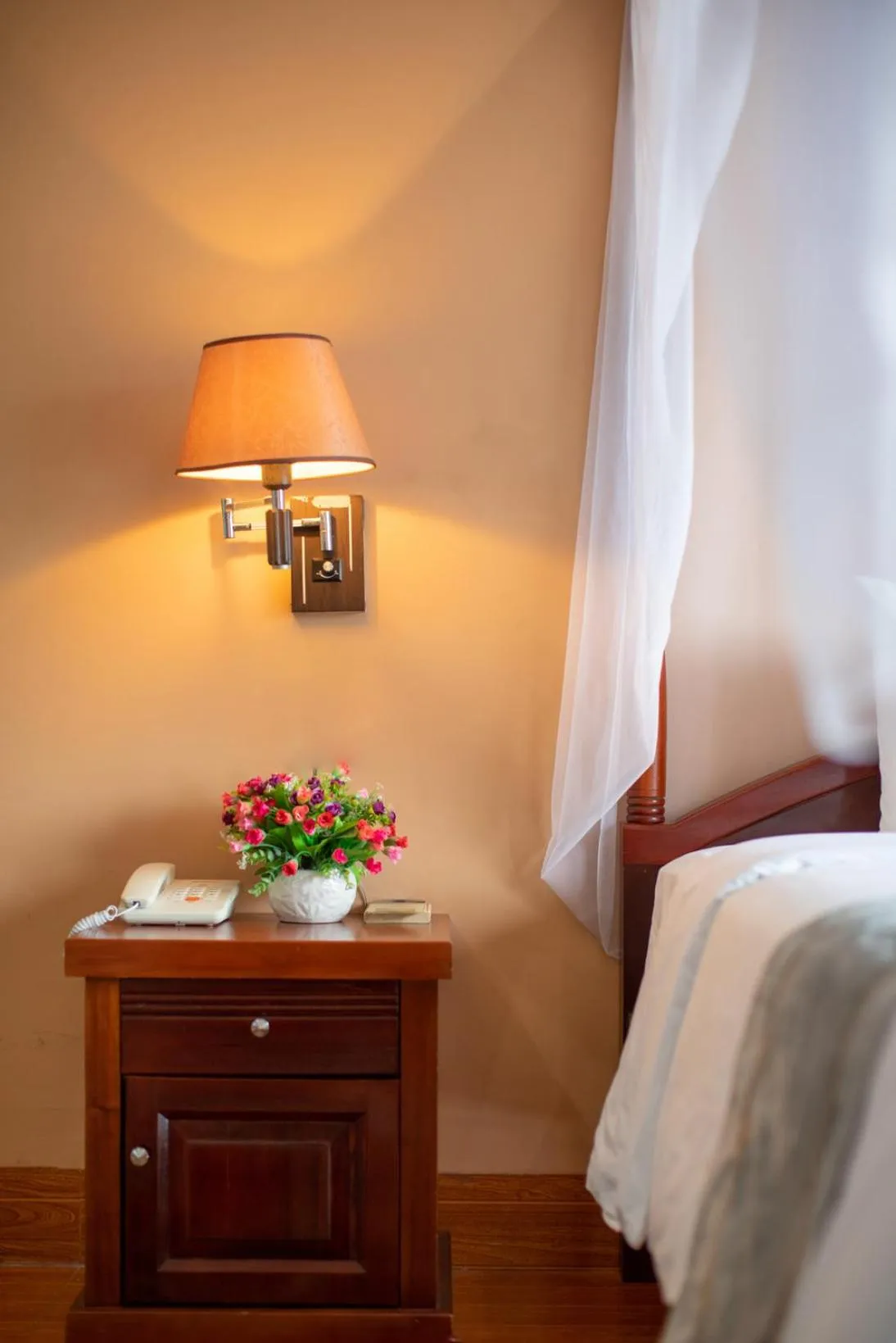 Bed in Phong Nha Lake House Resort