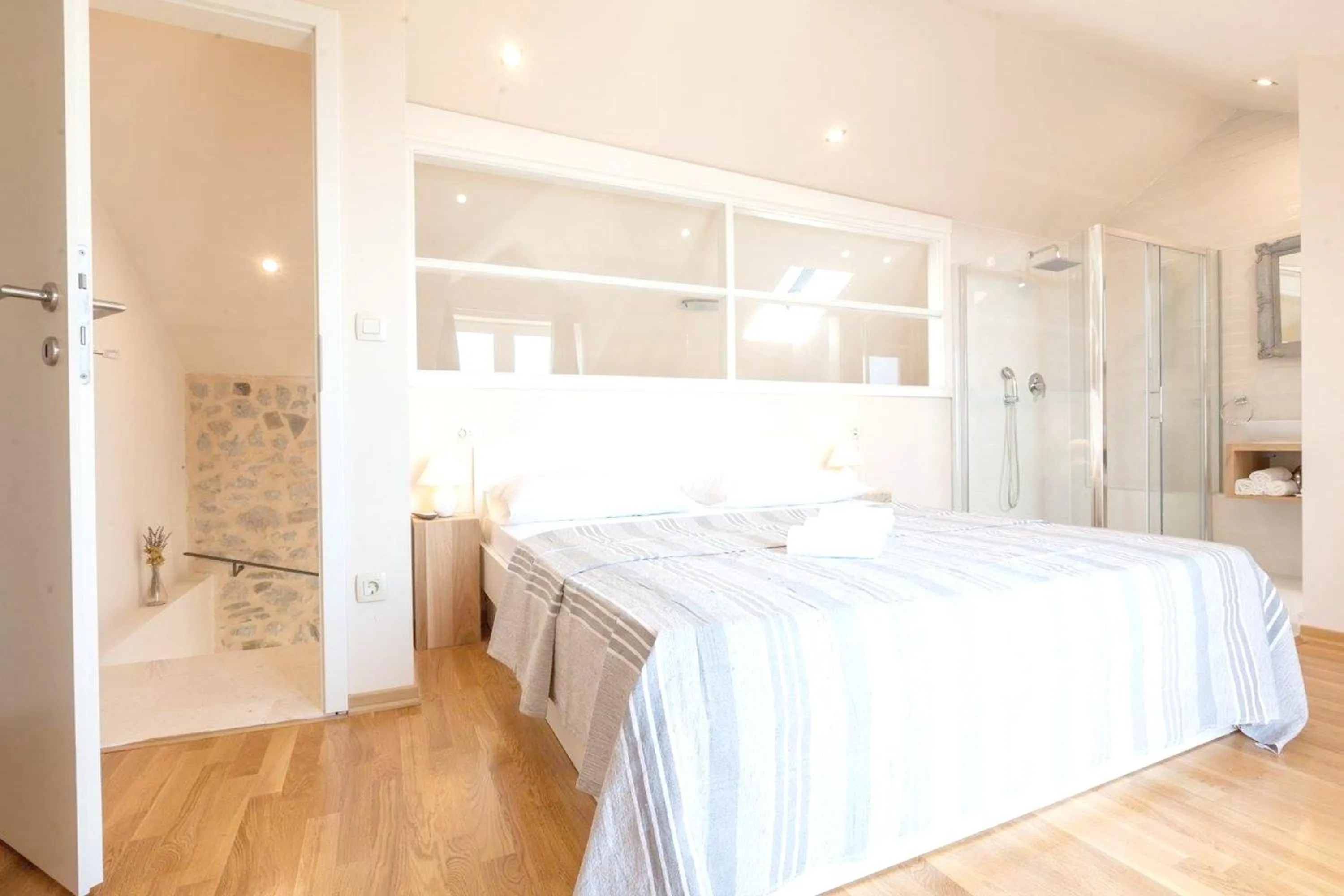 Photo of the whole room, Bed in Elegant villa in Podgora with private pool and sea view