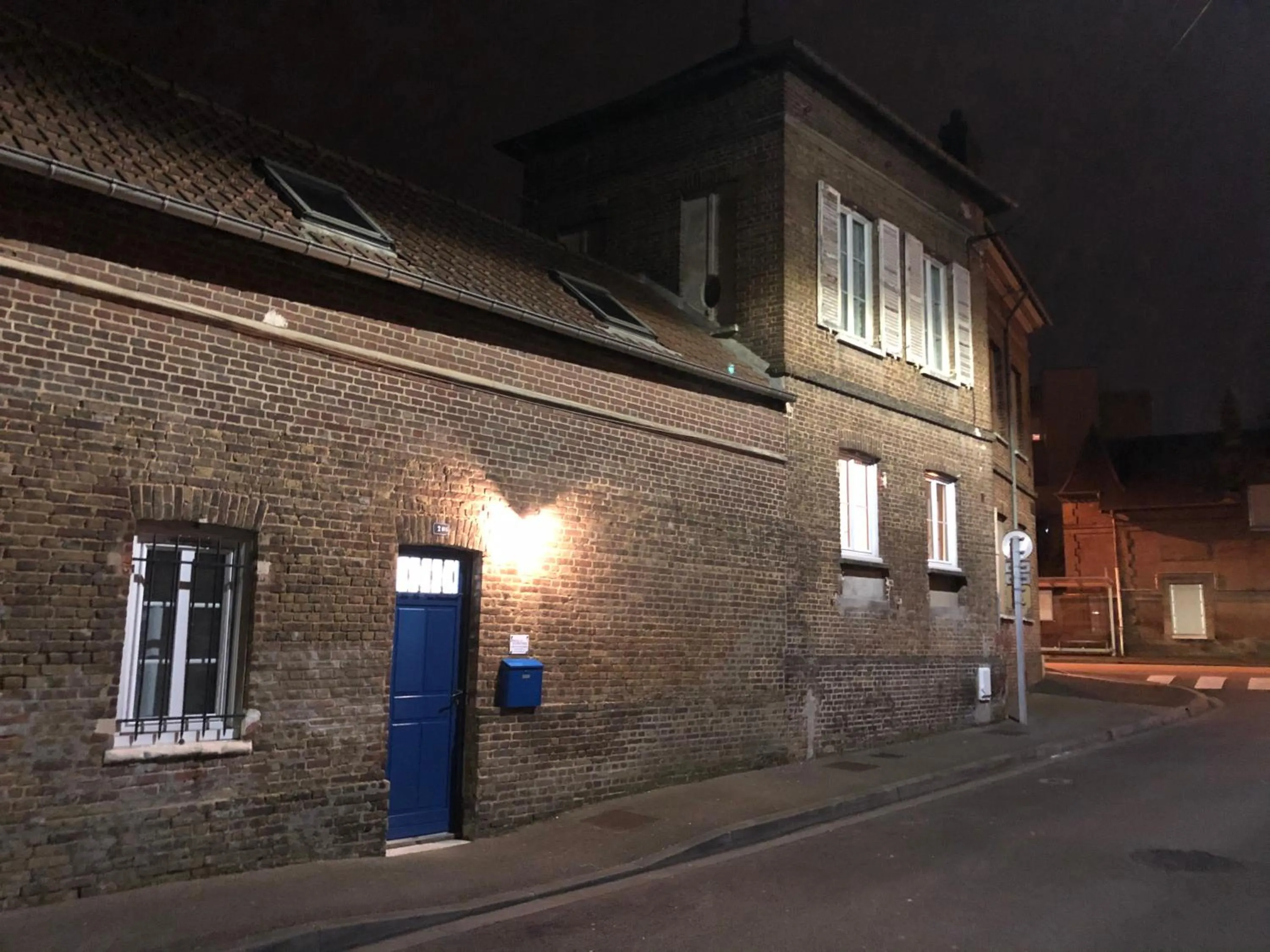 Facade/entrance in Maison Quatre Freres