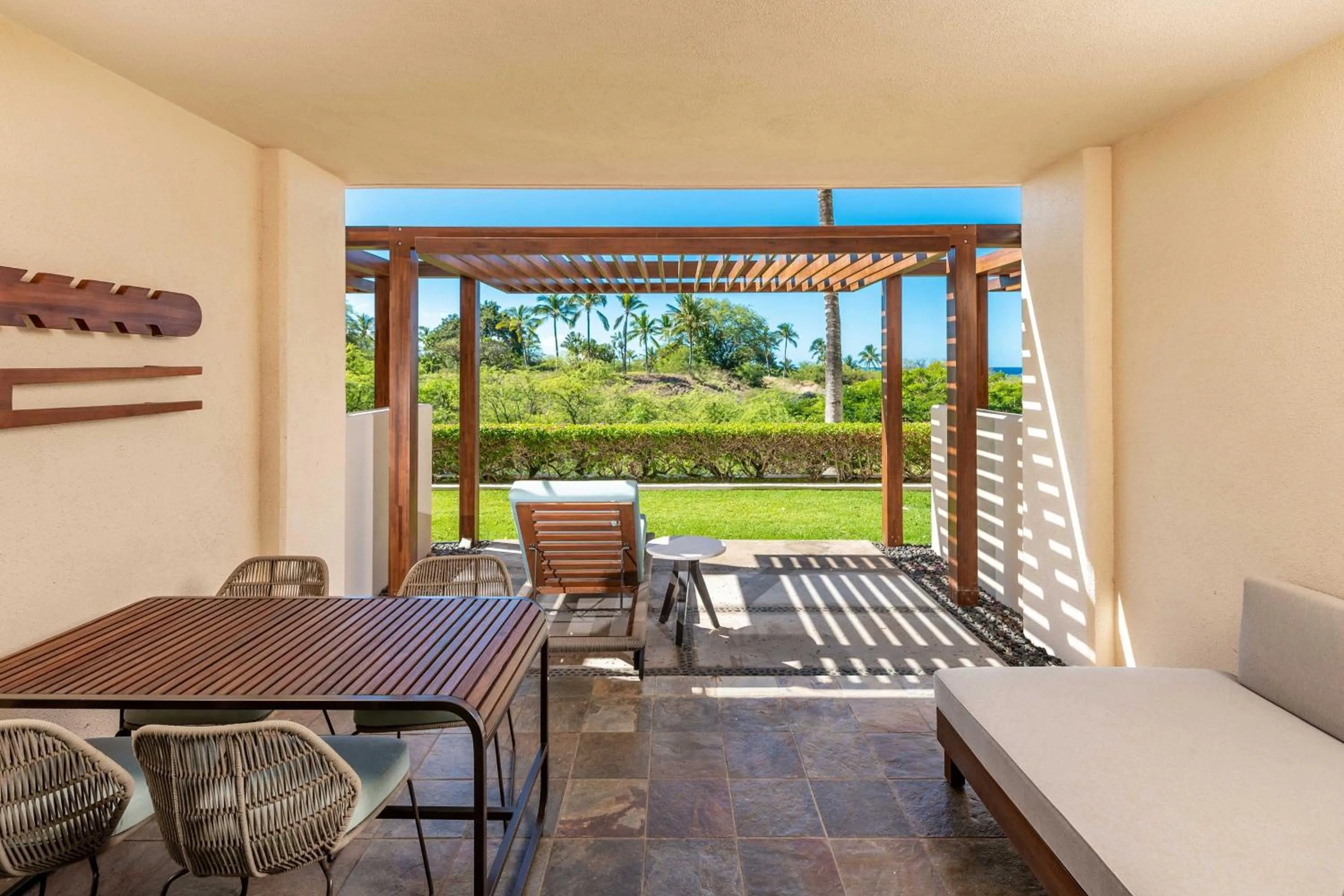 Photo of the whole room in The Westin Hapuna Beach Resort