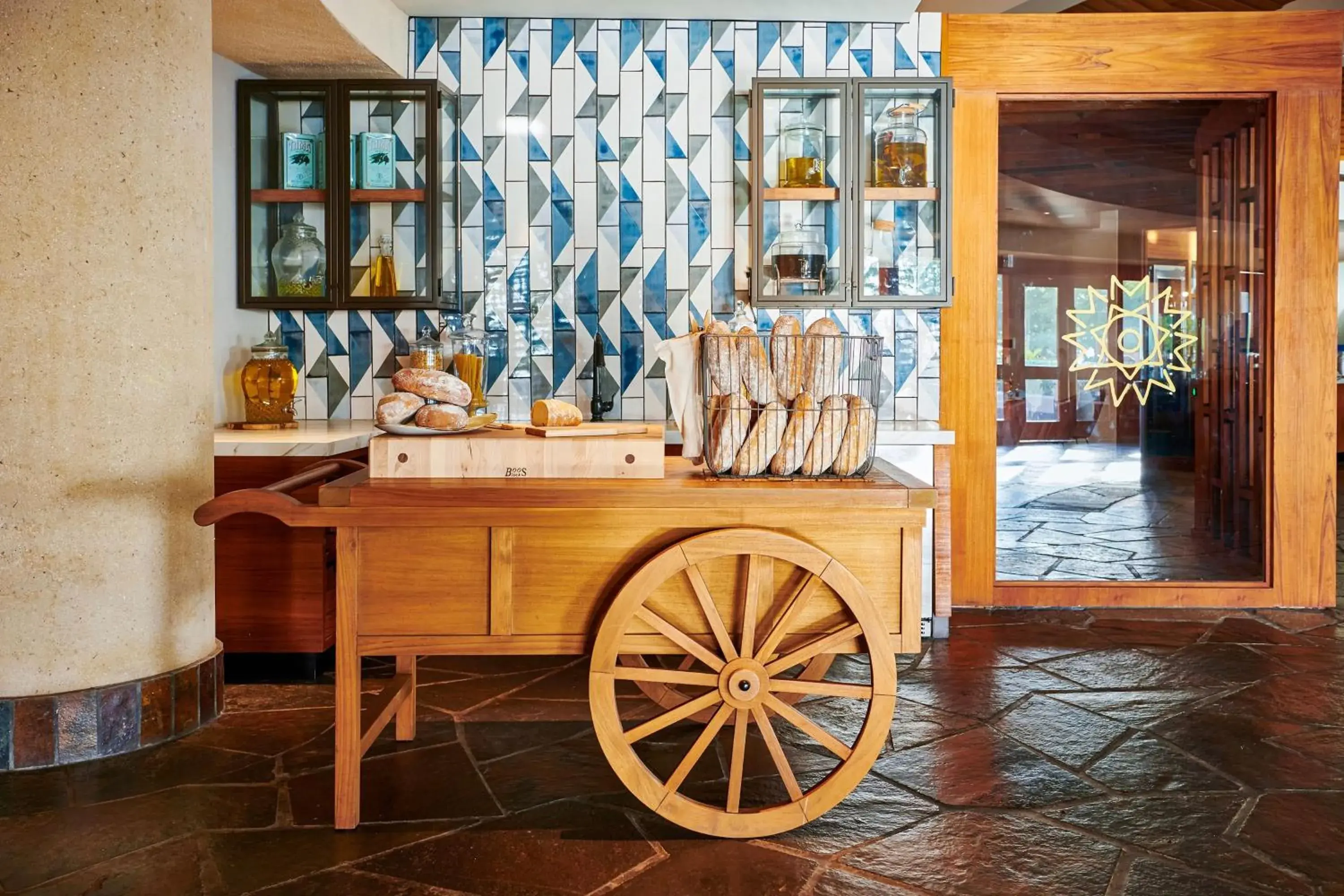 Restaurant/places to eat in The Westin Hapuna Beach Resort Restaurant/places to eat in The Westin Hapuna Beach Resort