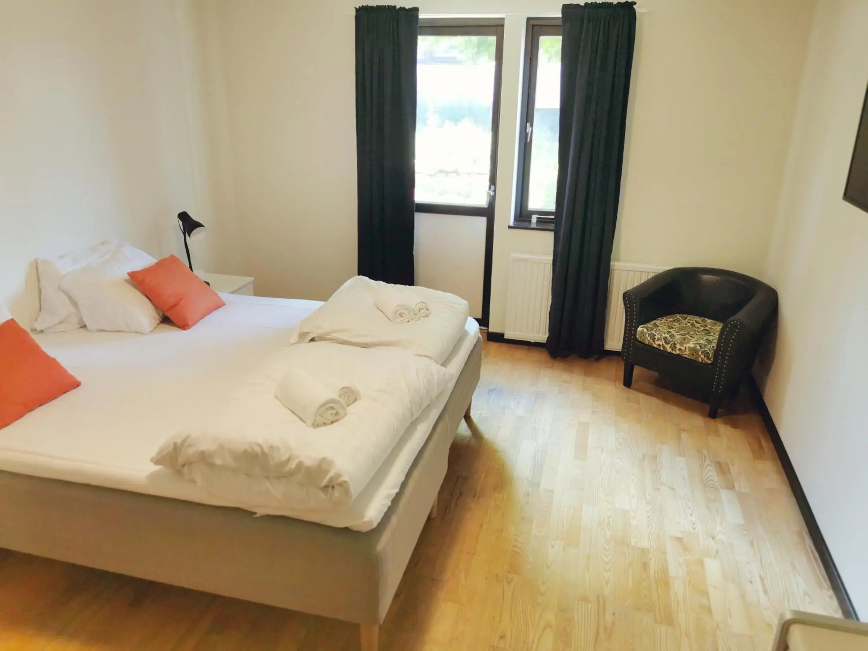 Economy Quadruple Room in Green Door Hotel Economy Quadruple Room in Green Door Hotel