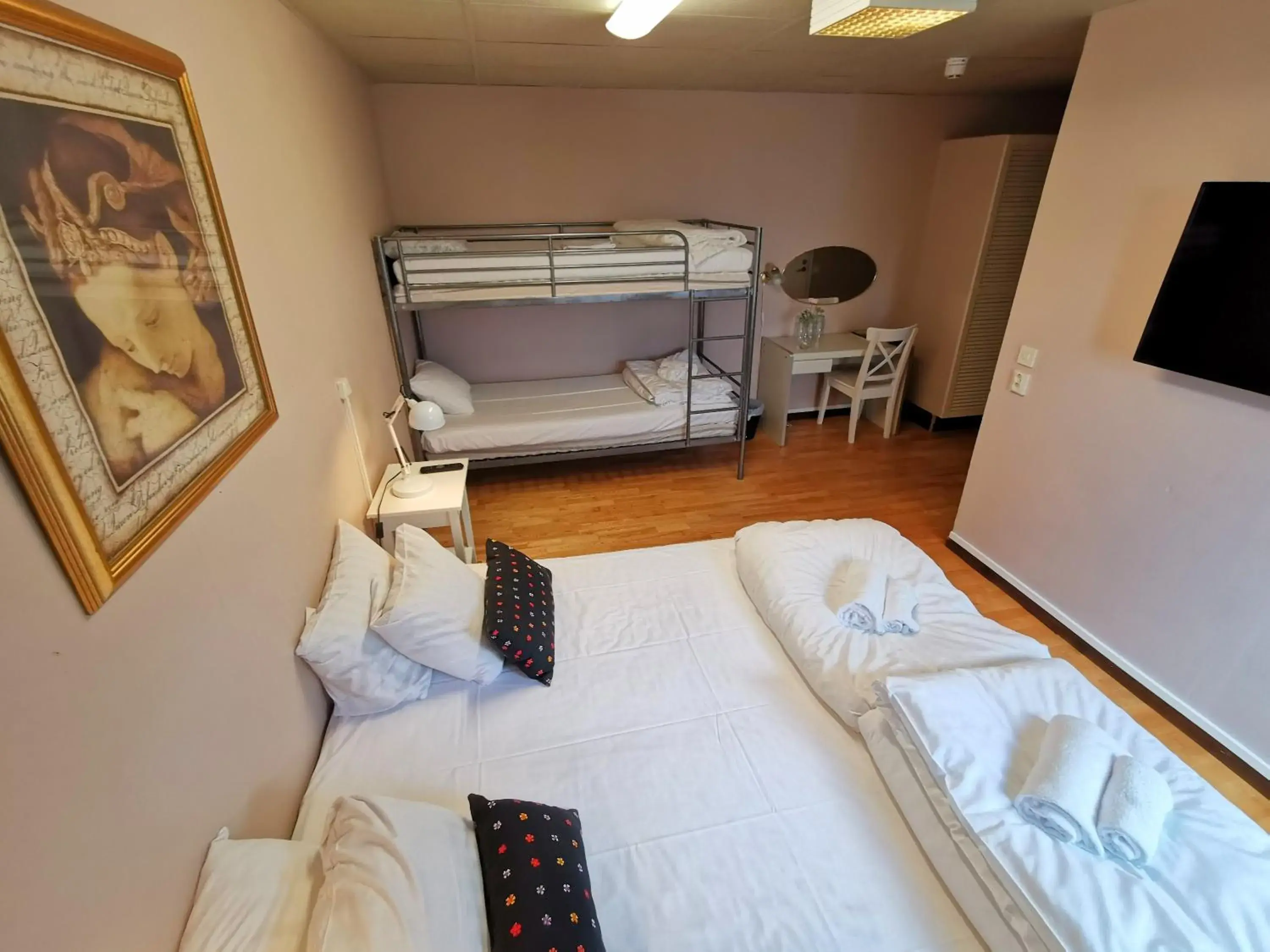 Family Room in Green Door Hotel Family Room in Green Door Hotel